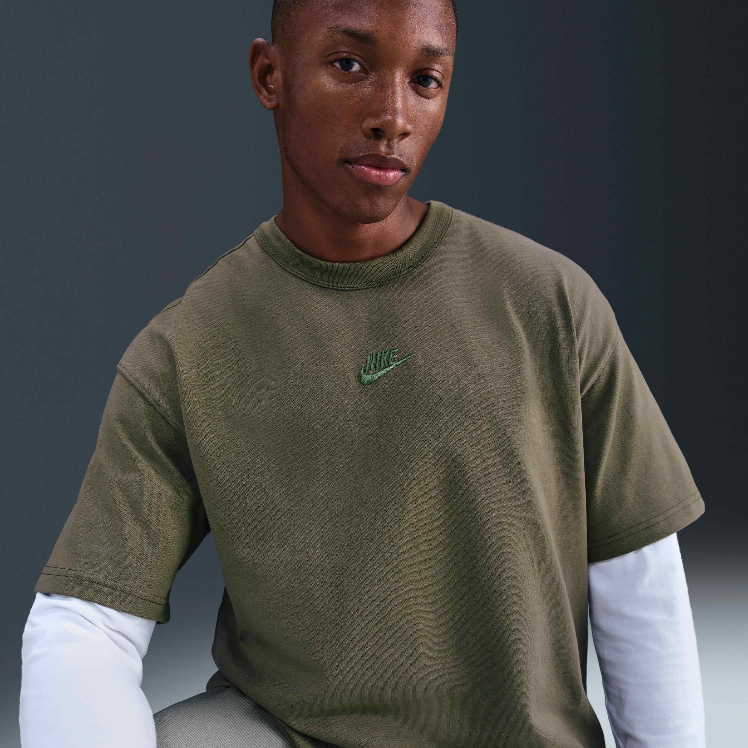 Nike Sportswear Premium Essentials image number 2