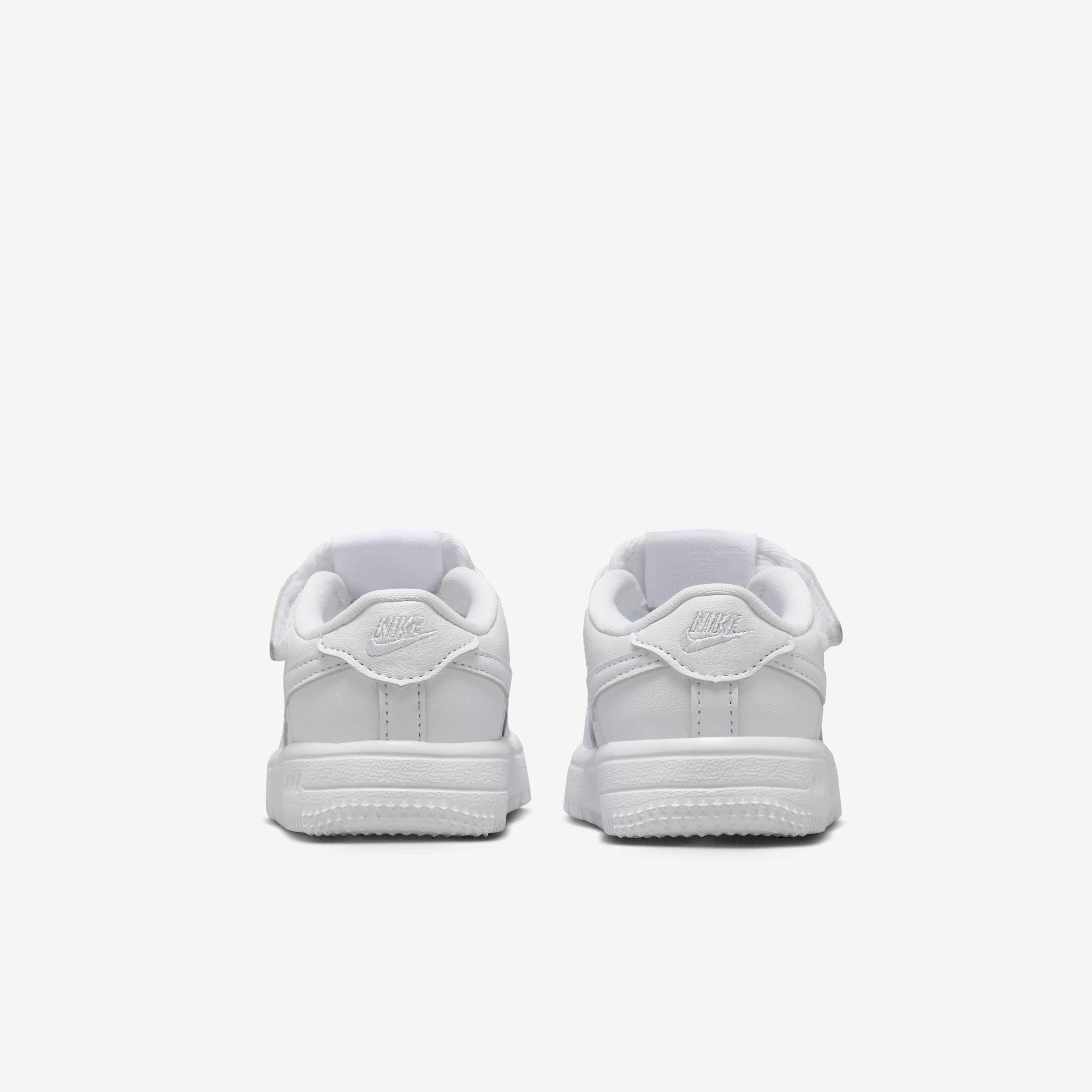 Nike Force 1 Low EasyOn image number 5