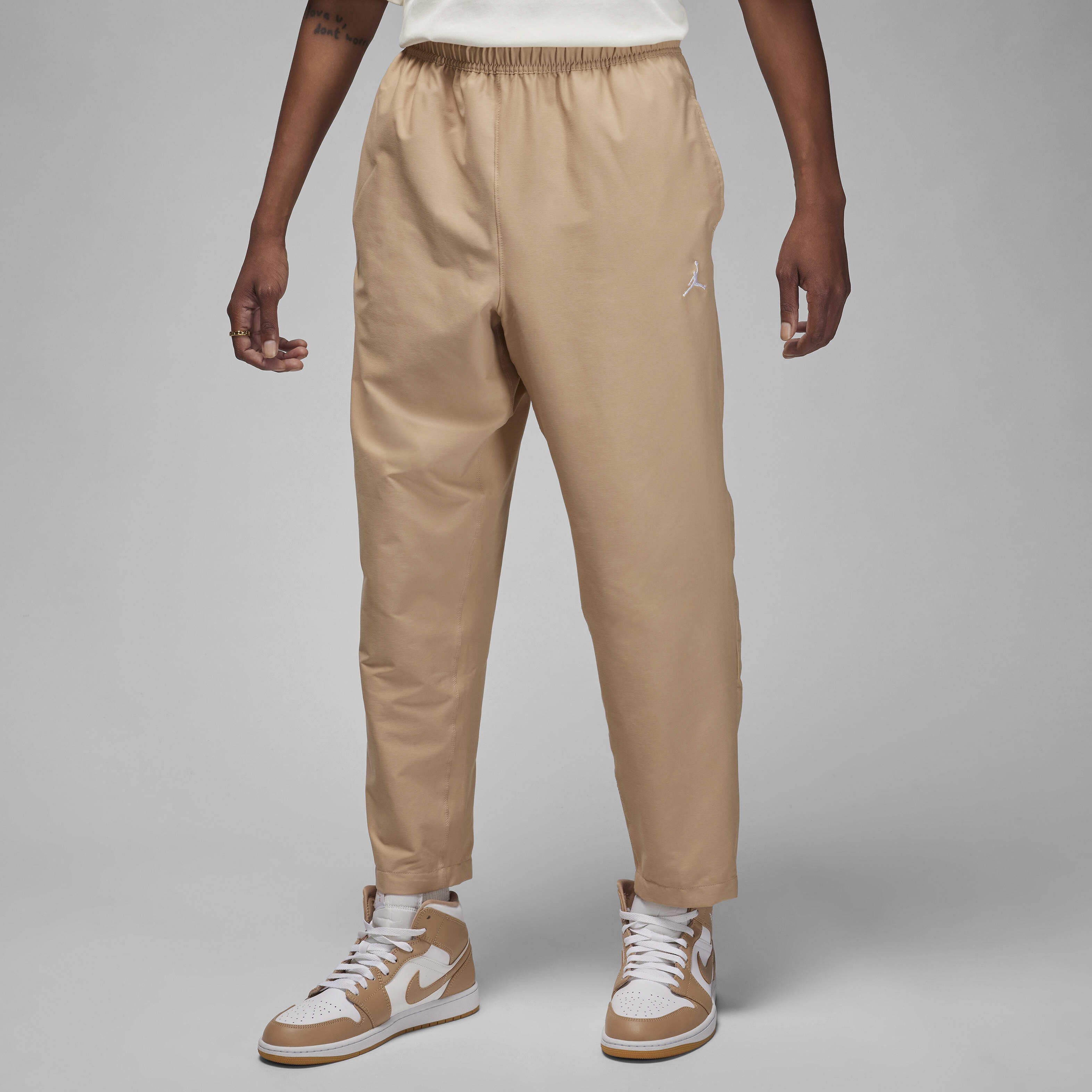 Buy Jordan Essentials Men s Cropped Trousers Nike Saudi Official