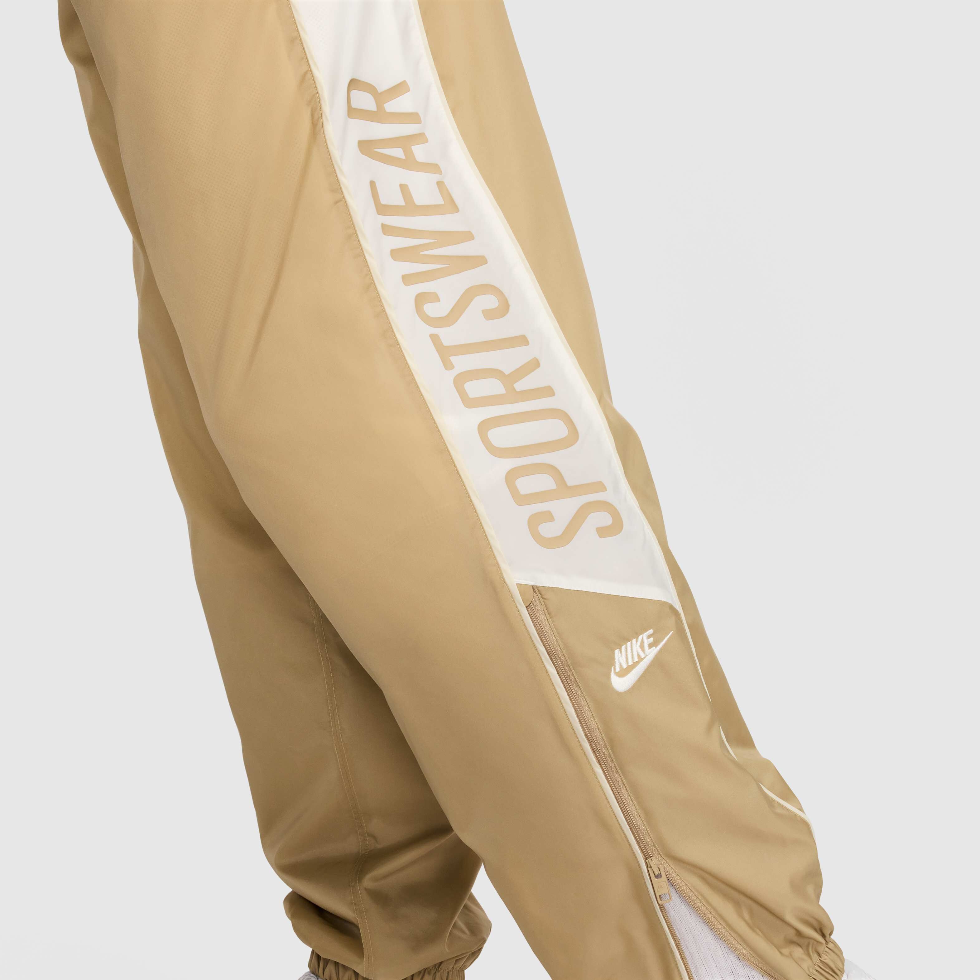 نايكي كلوب image number 3