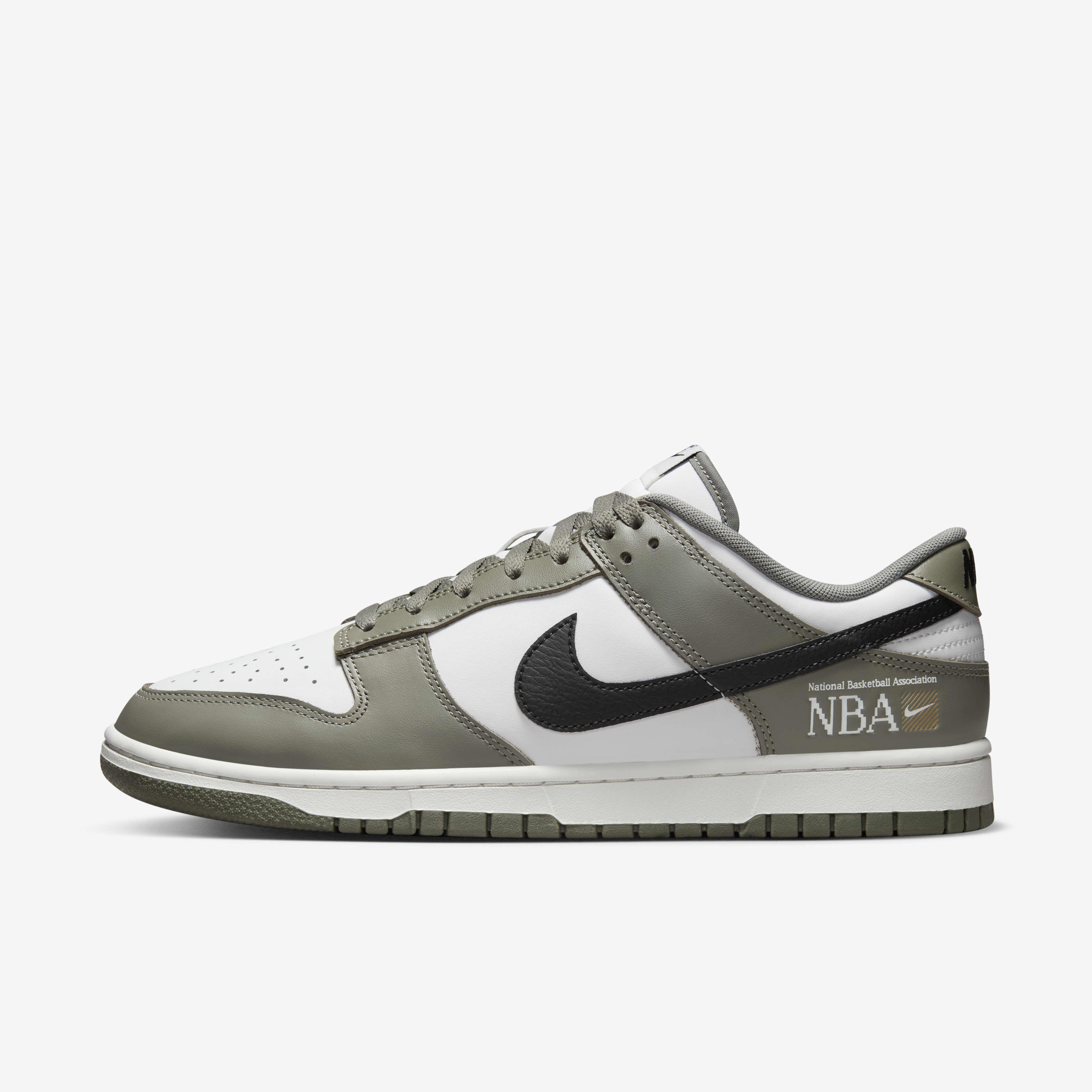 Buy Nike Dunk Low Men s Shoes Nike Saudi Official