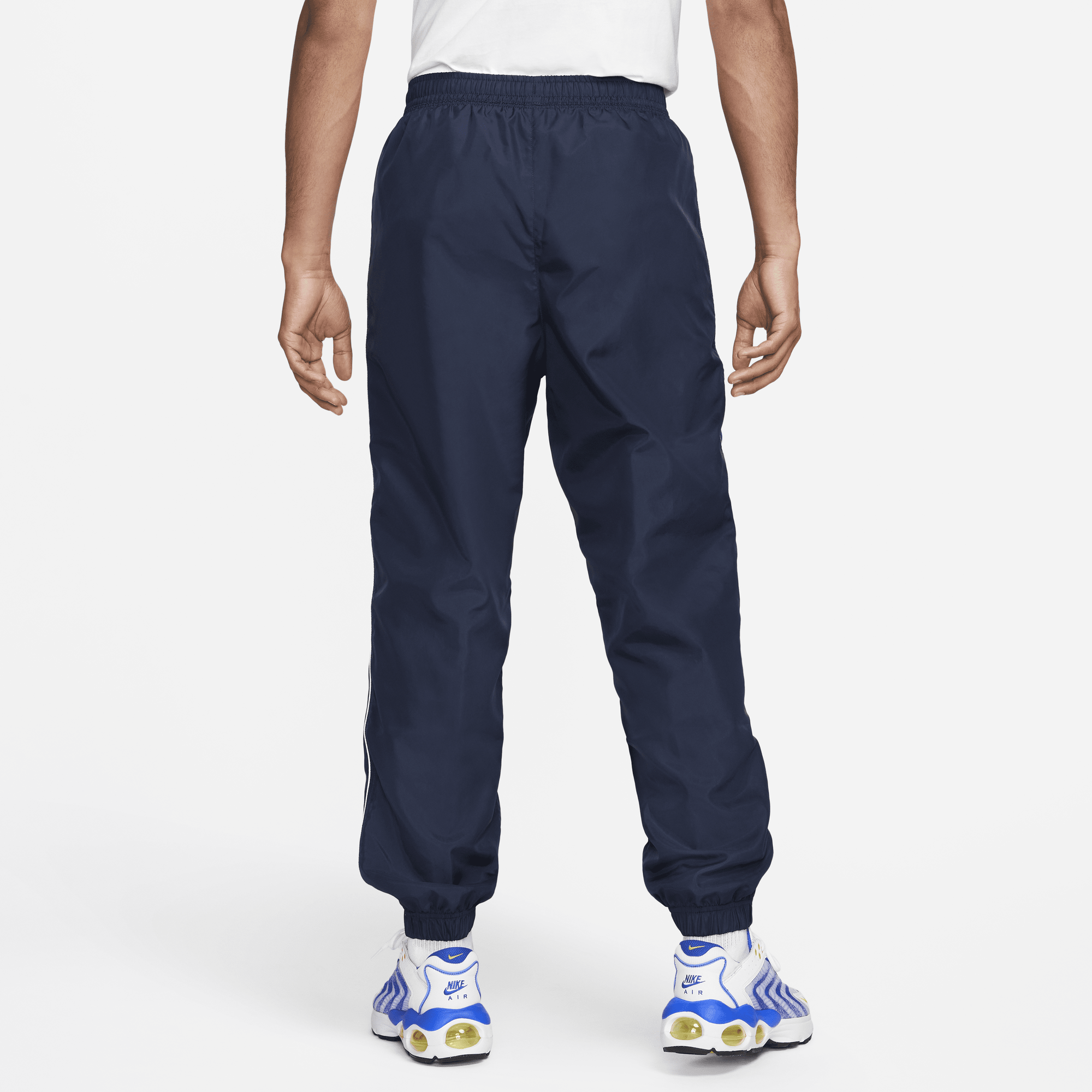 mens nike trousers