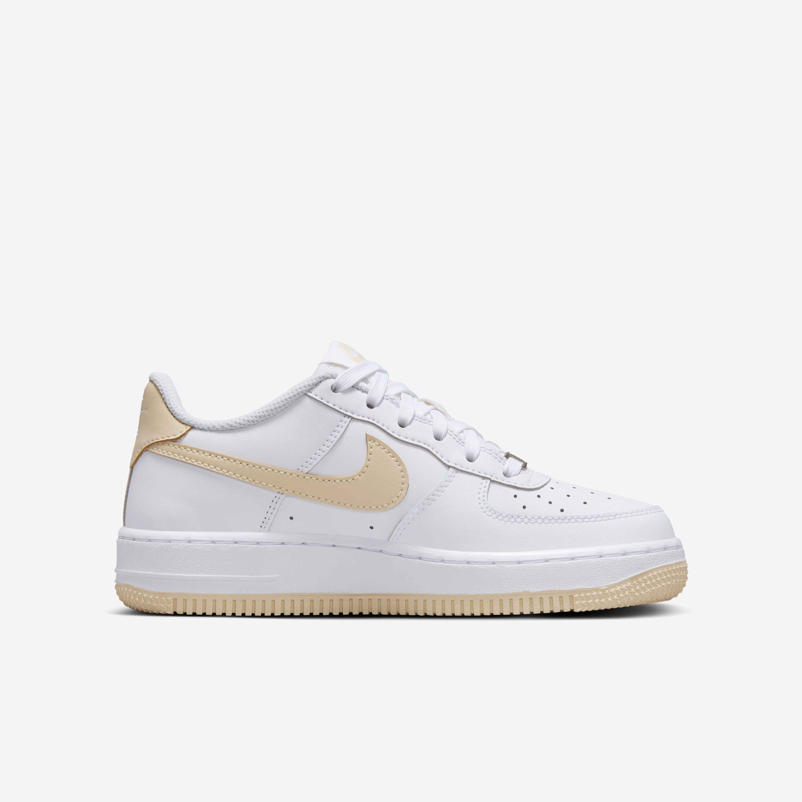 Nike Air Force 1 image number 2