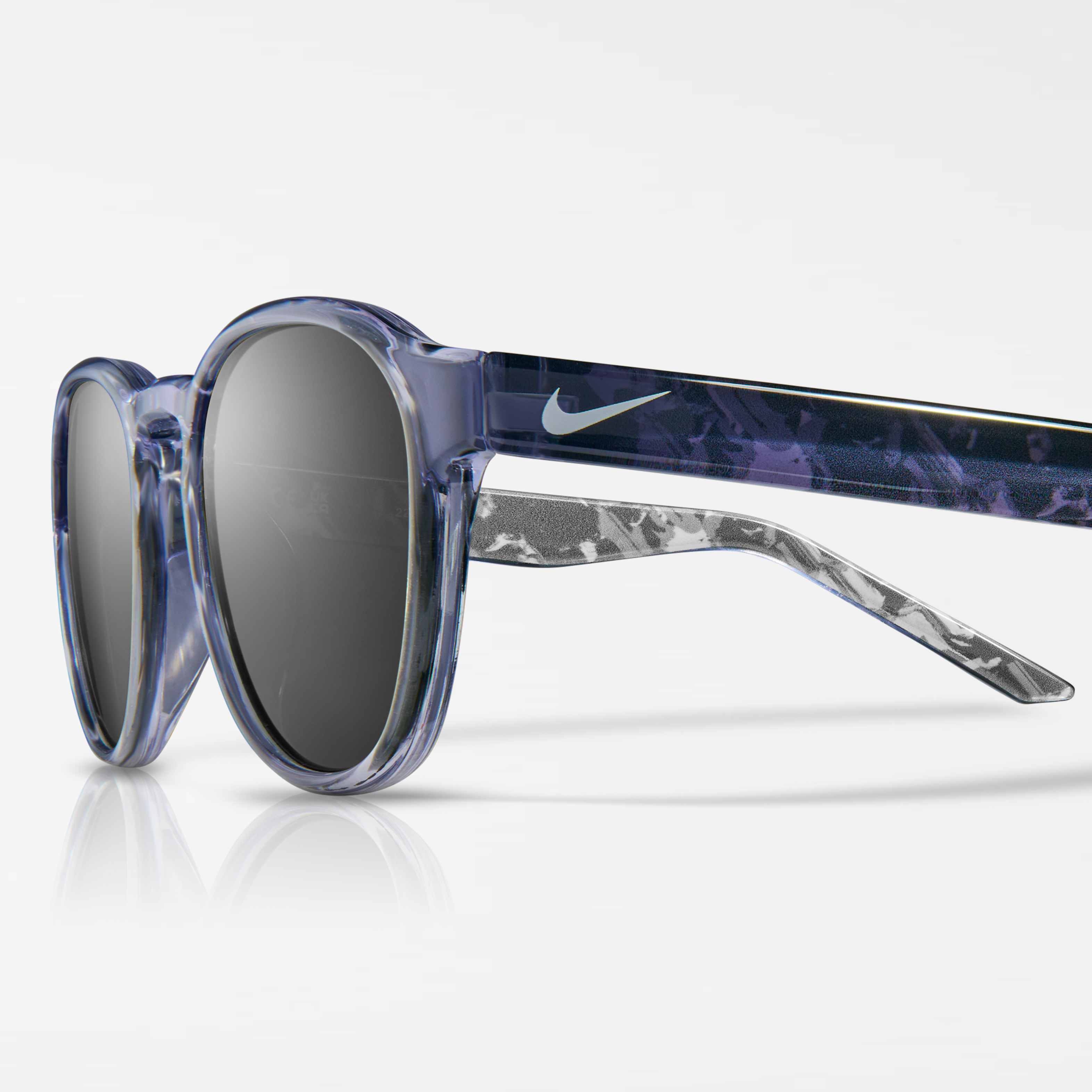 نايكي سماش image number 0