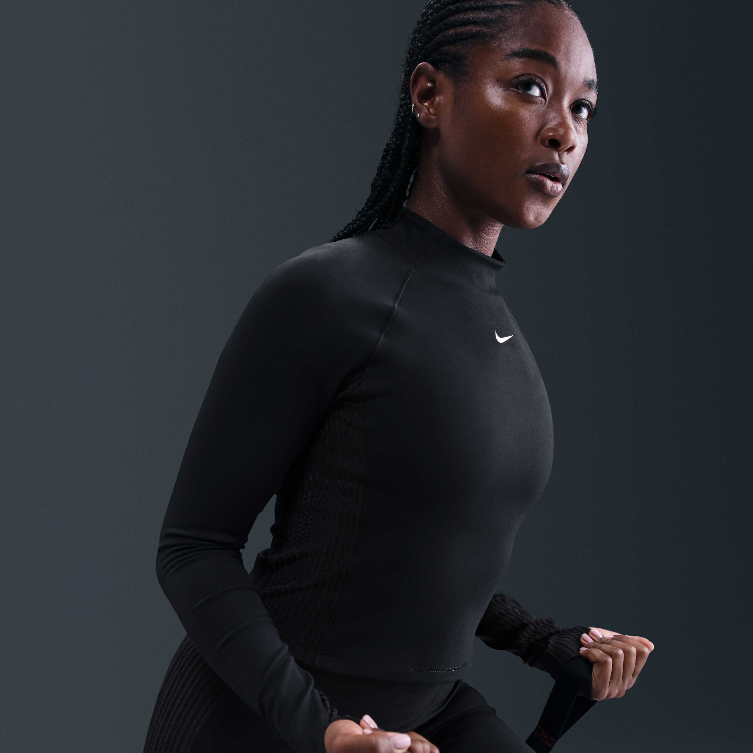 Nike Pro image number 2