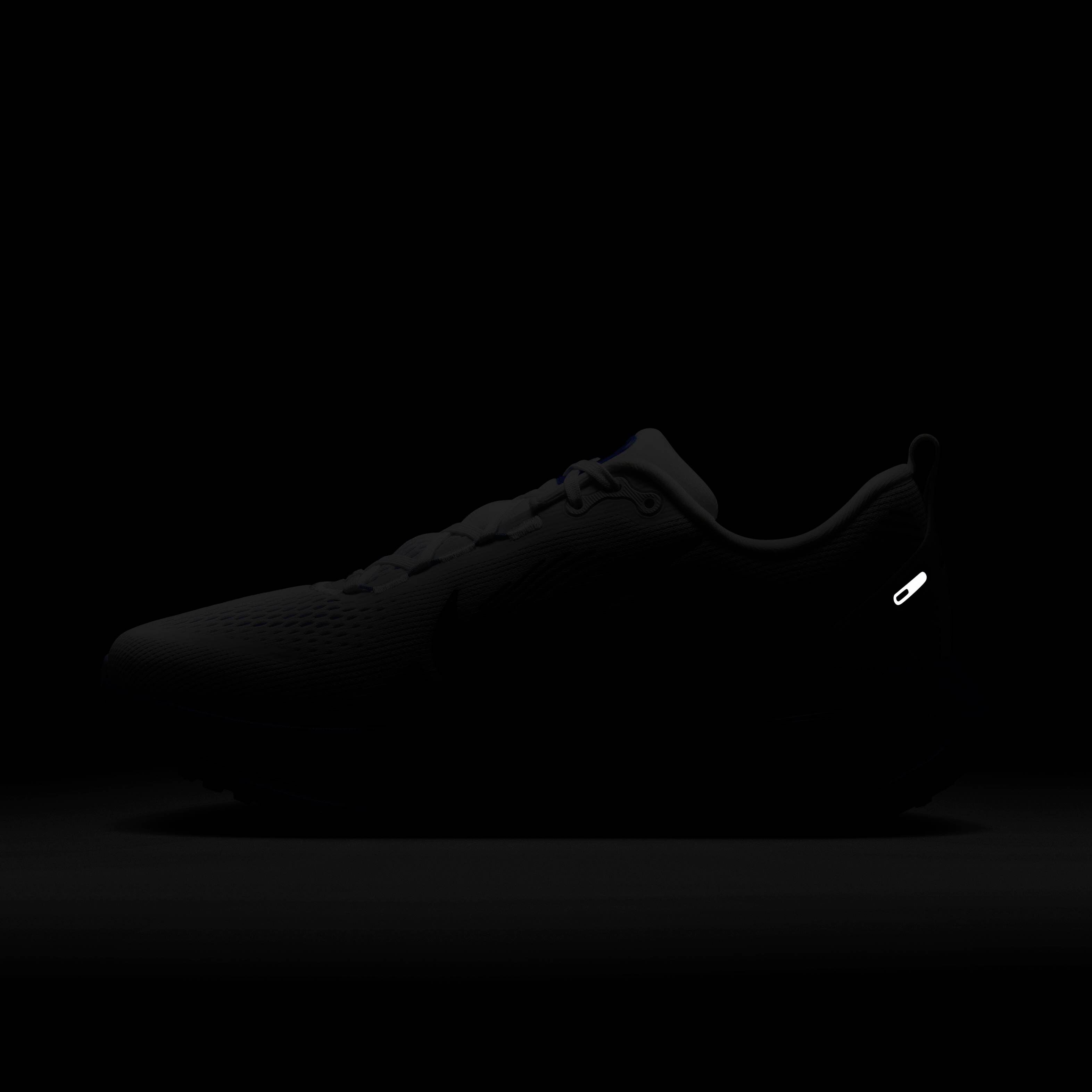 نايكي فوميرو 18 image number 10