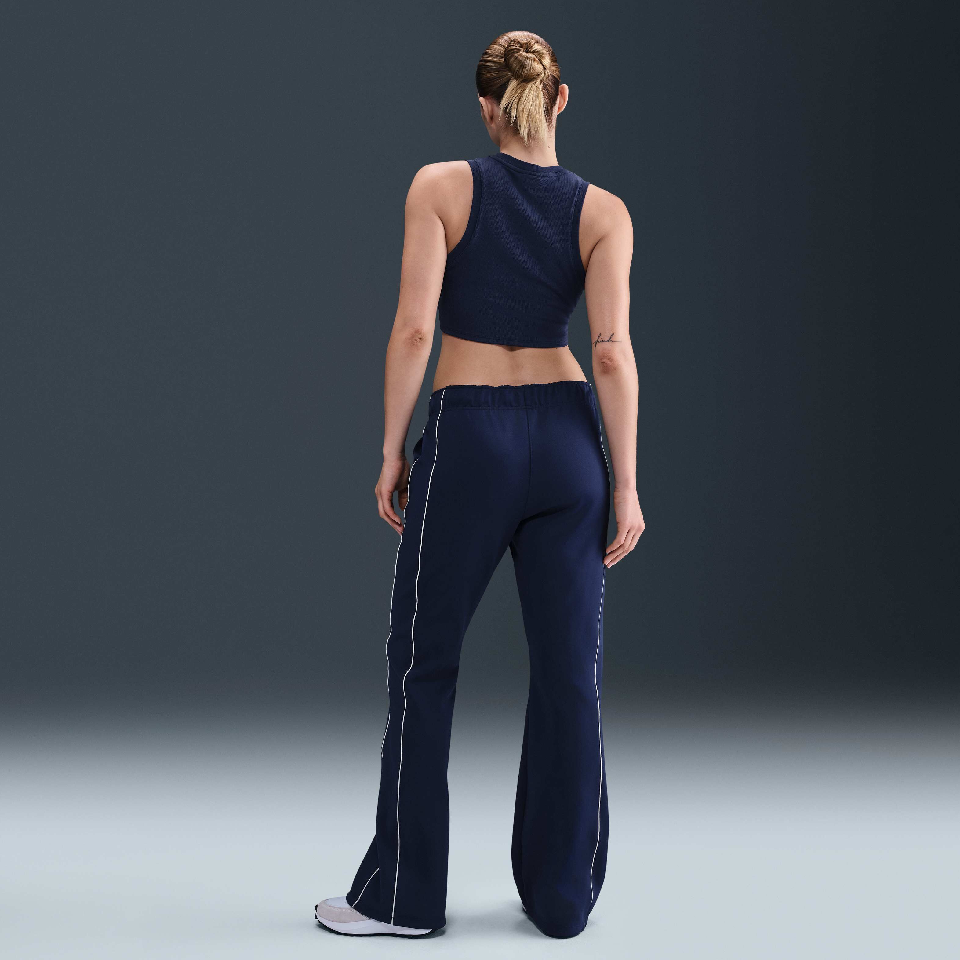 Nike Sportswear Chill Knit image number 4