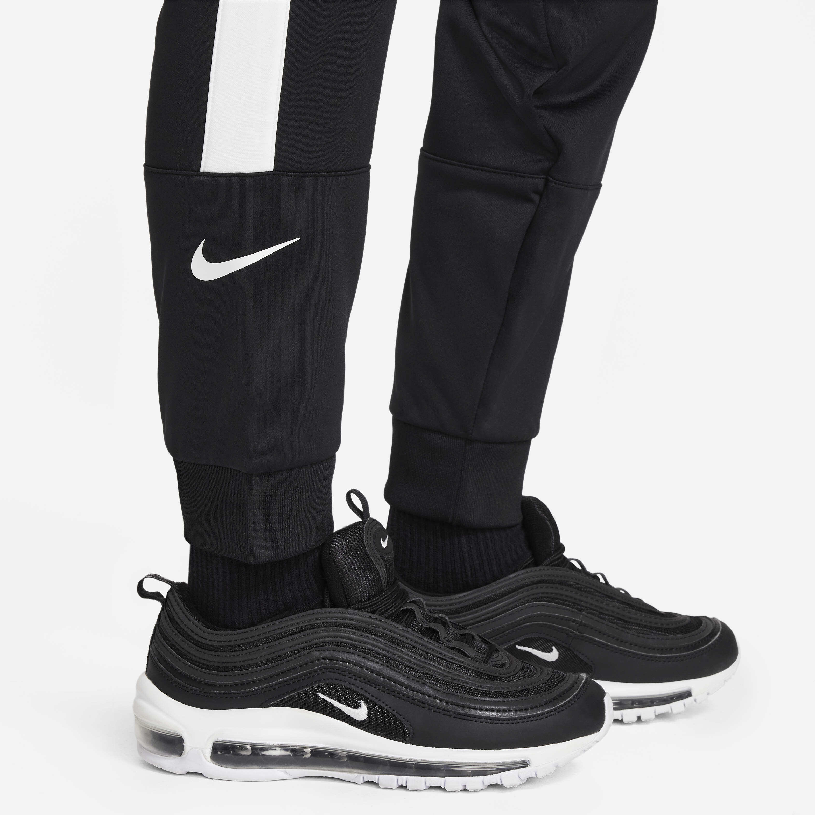 اير image number 5