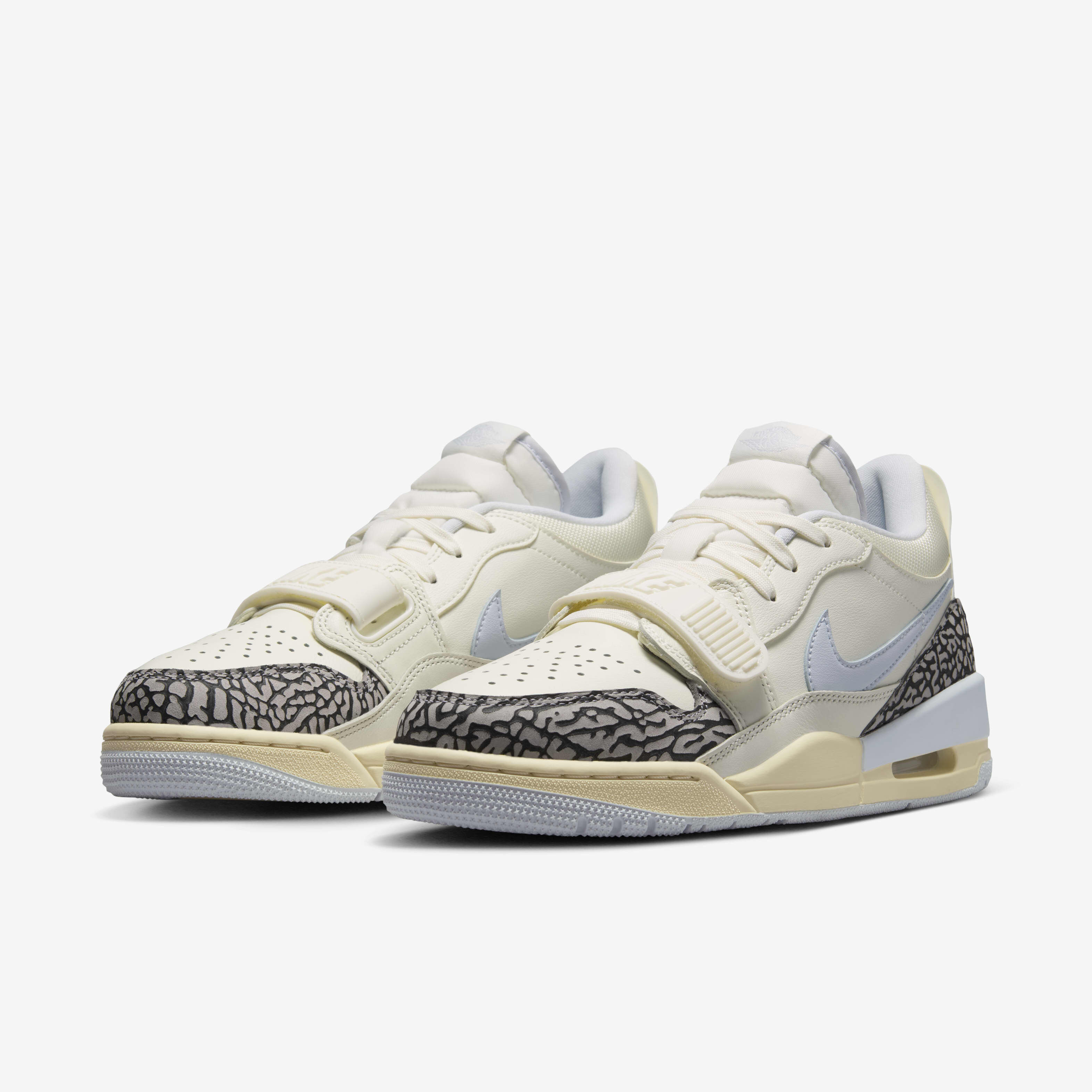 Nike air jordan elephant print online