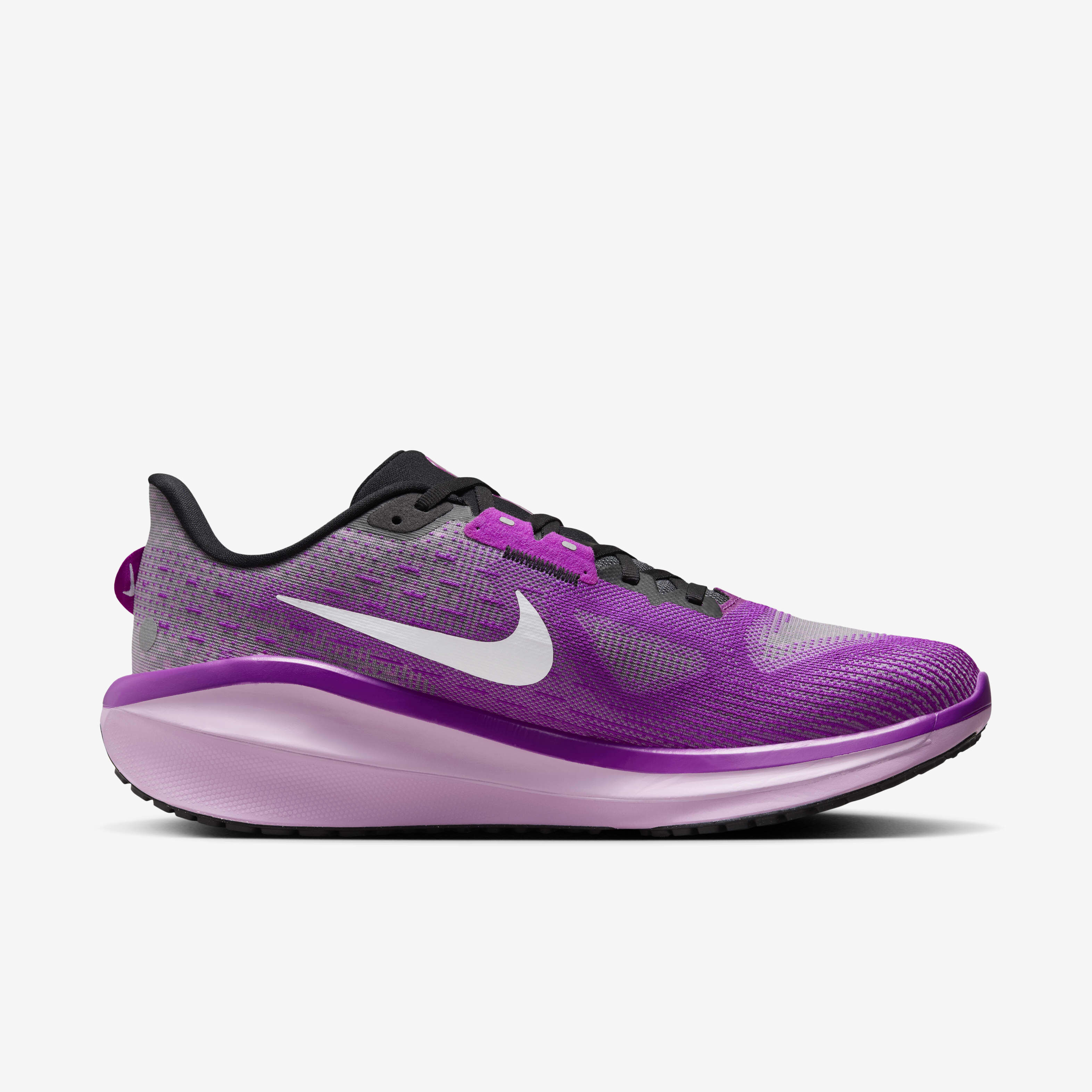 Buy Nike Vomero 17 Men s Road Running Shoes Nike Saudi Official