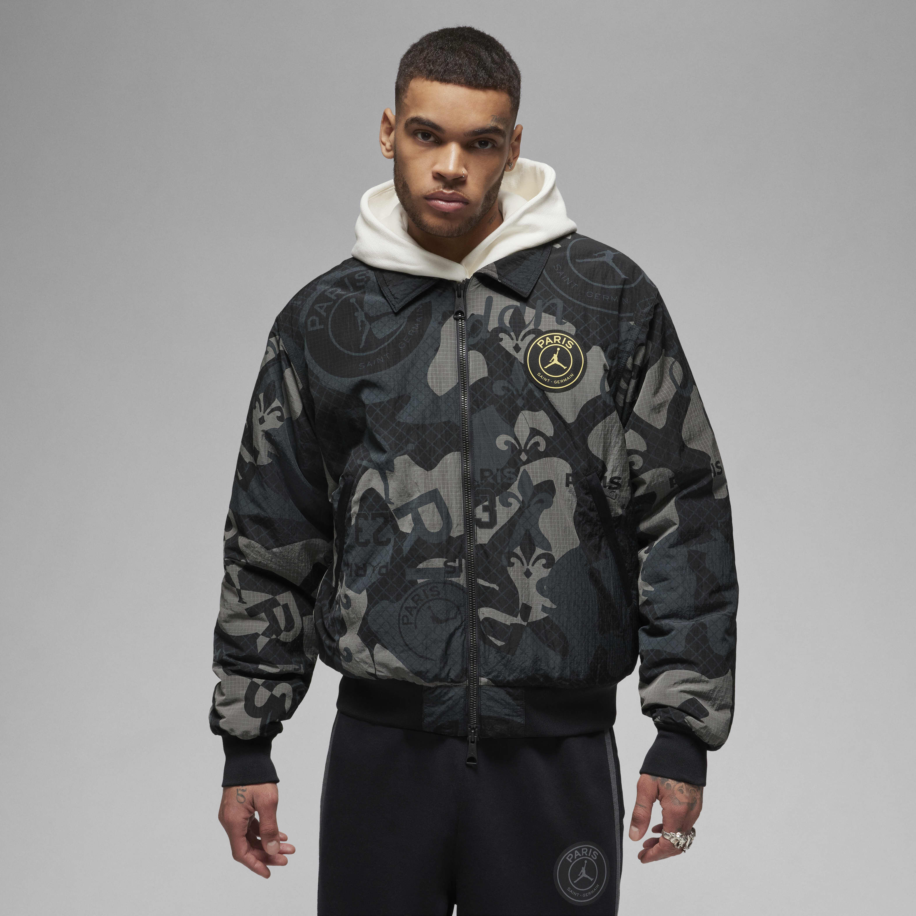 Buy Paris Saint-Germain Men's Jacket - Black | Nike Saudi