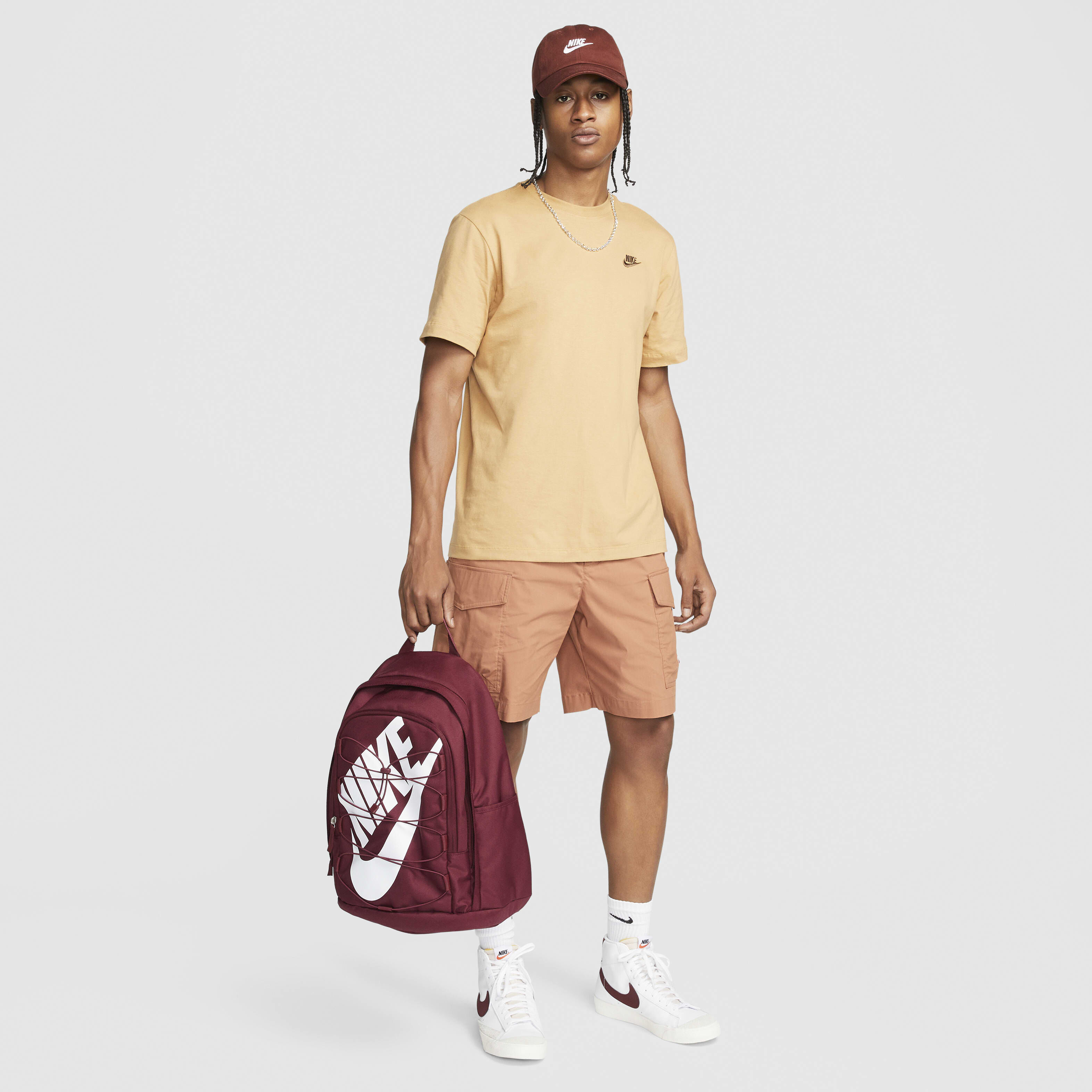 نايكي هايوارد image number 10