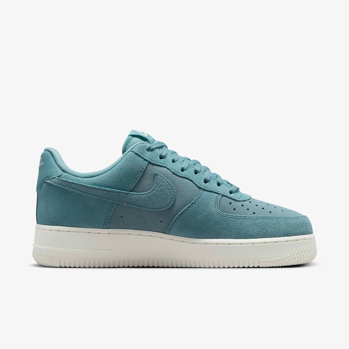 Nike Air Force 1 '07 image number 2 Nike Air Force 1 '07 image number 2