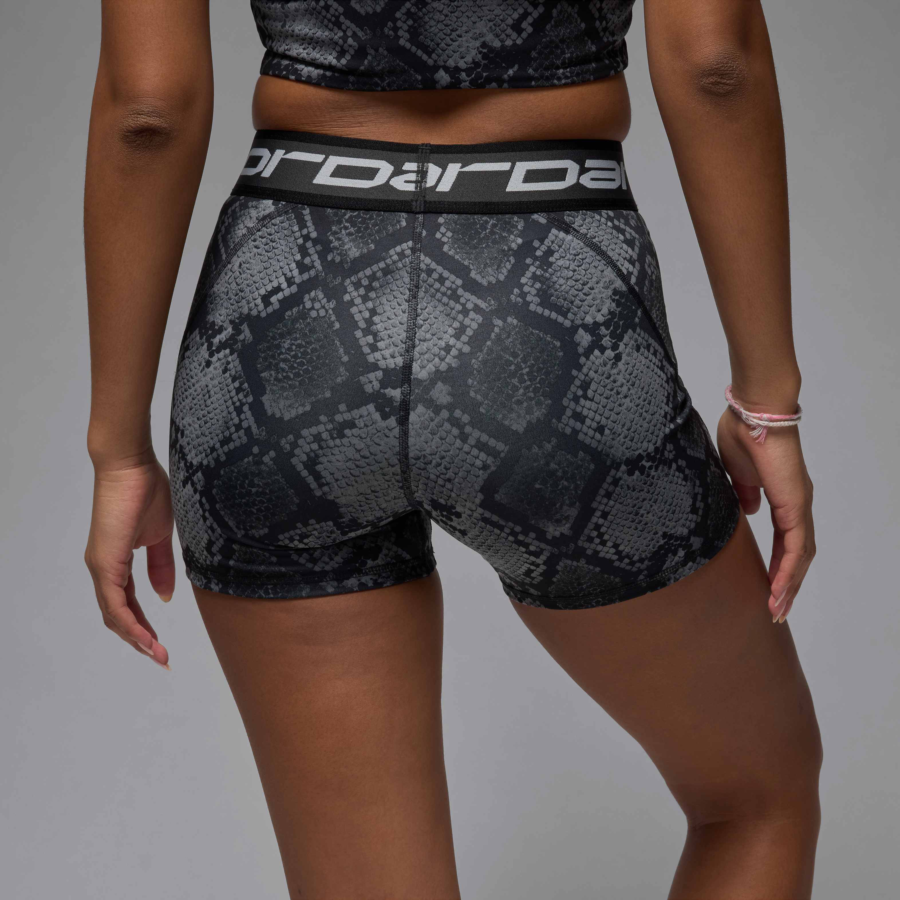 جوردن سبورت image number 2