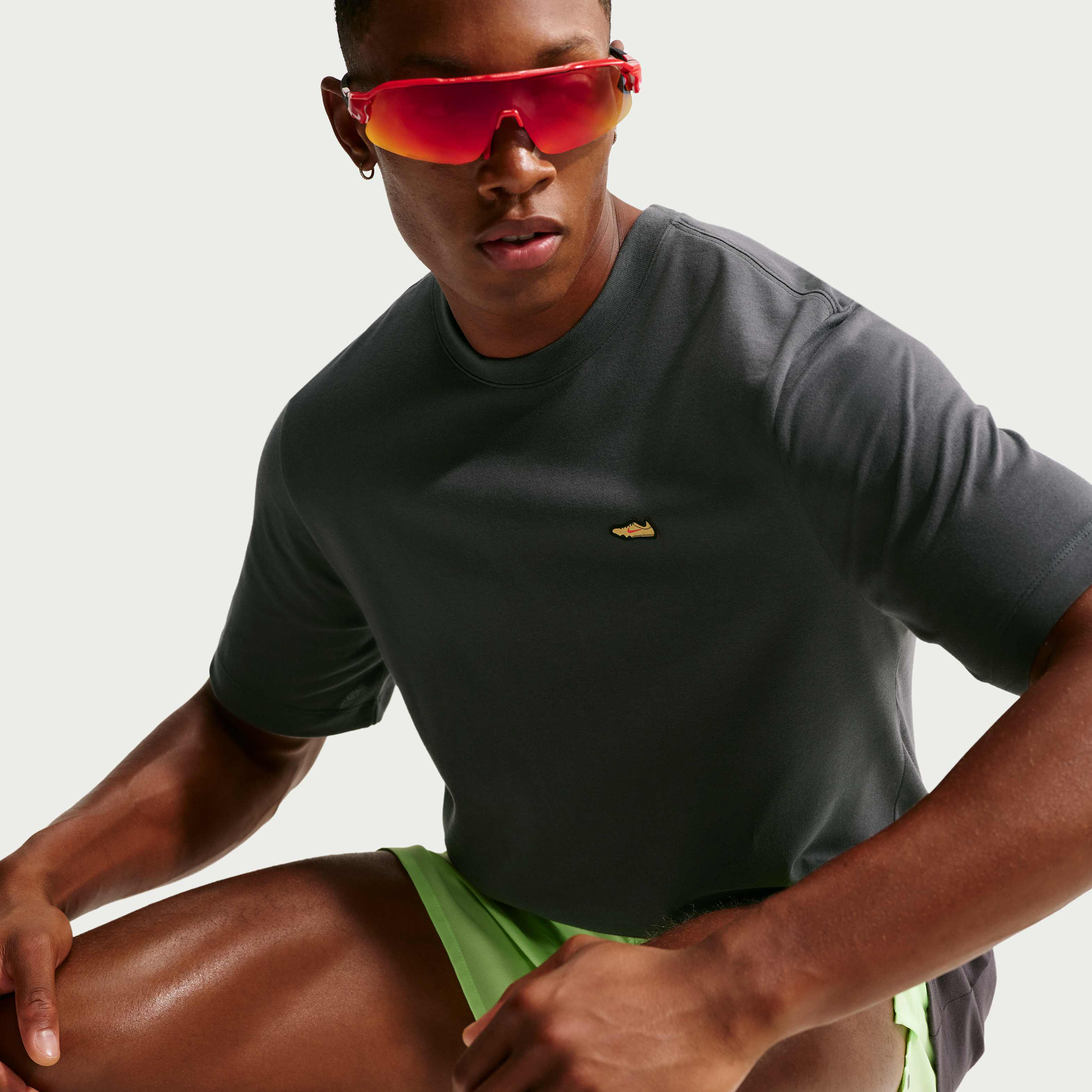 Nike Retro image number 2