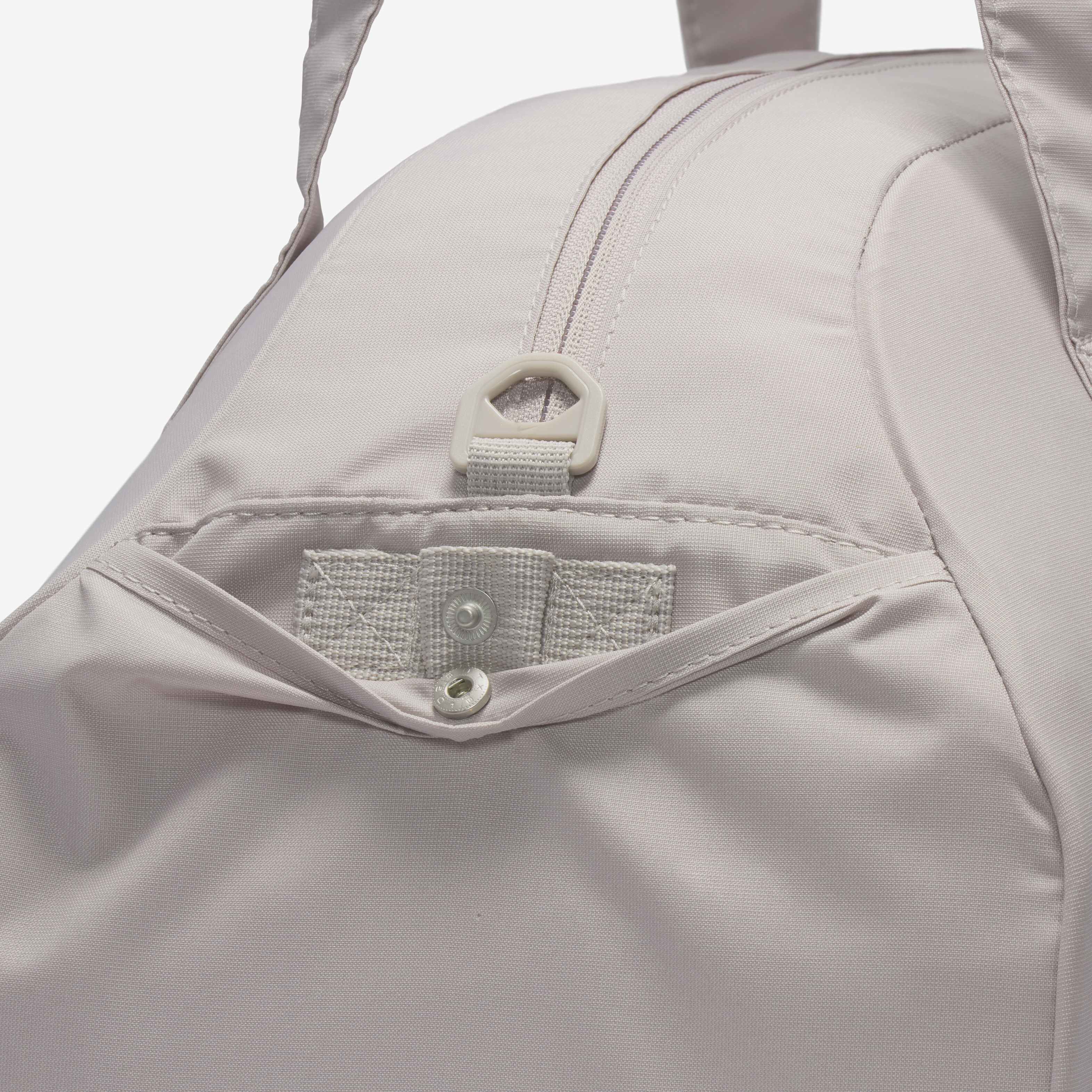 Nike Gym Club image number 6