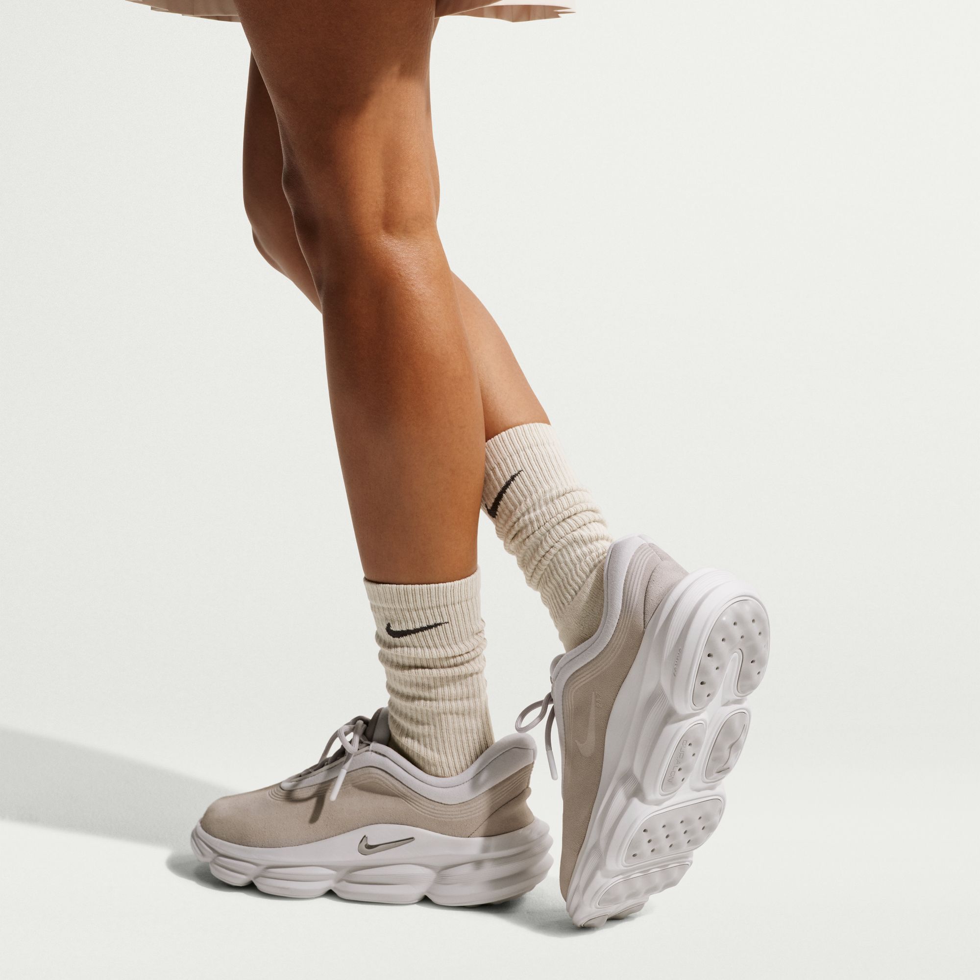 Nike 24.7 image number 10