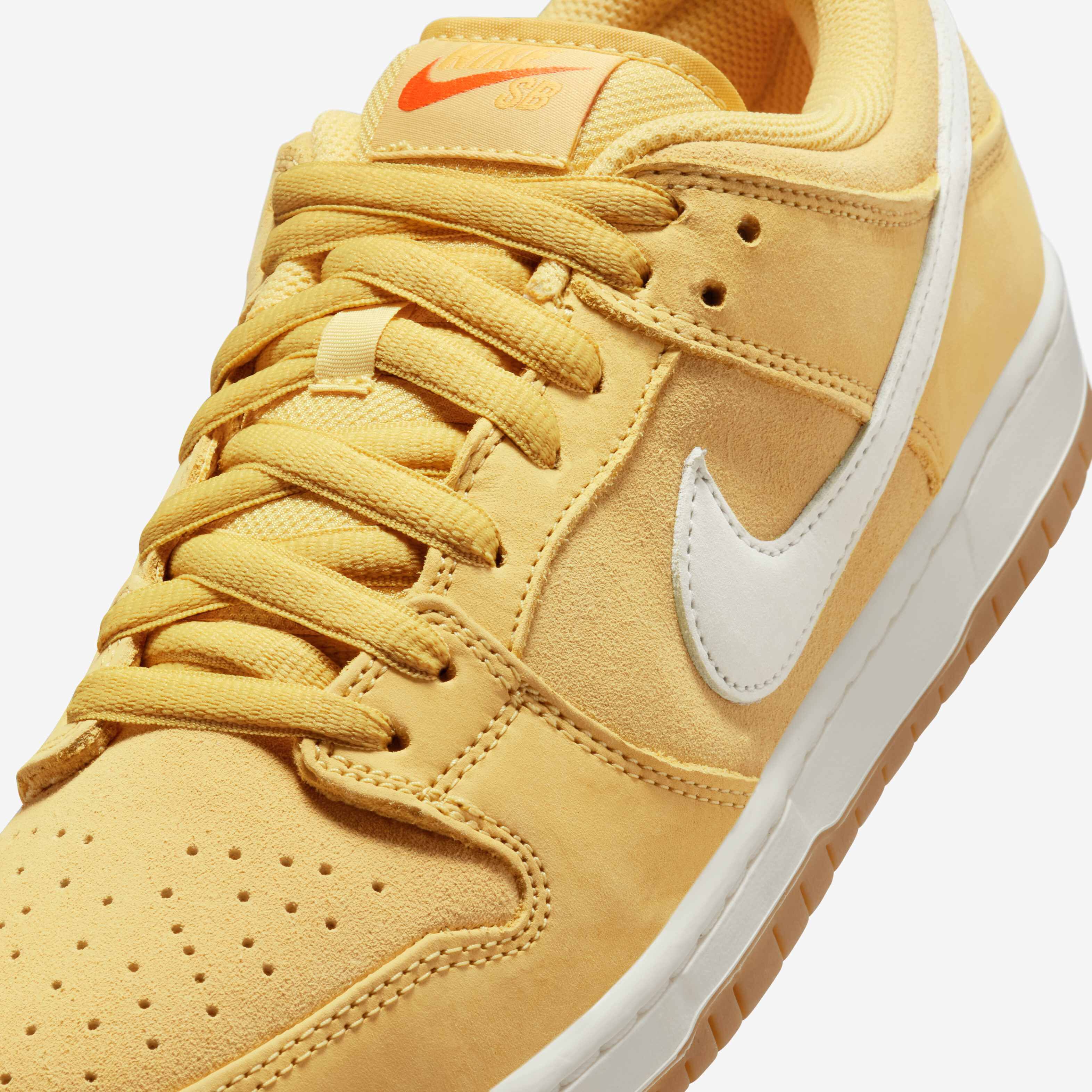 Nike SB Dunk Low Pro image number 6