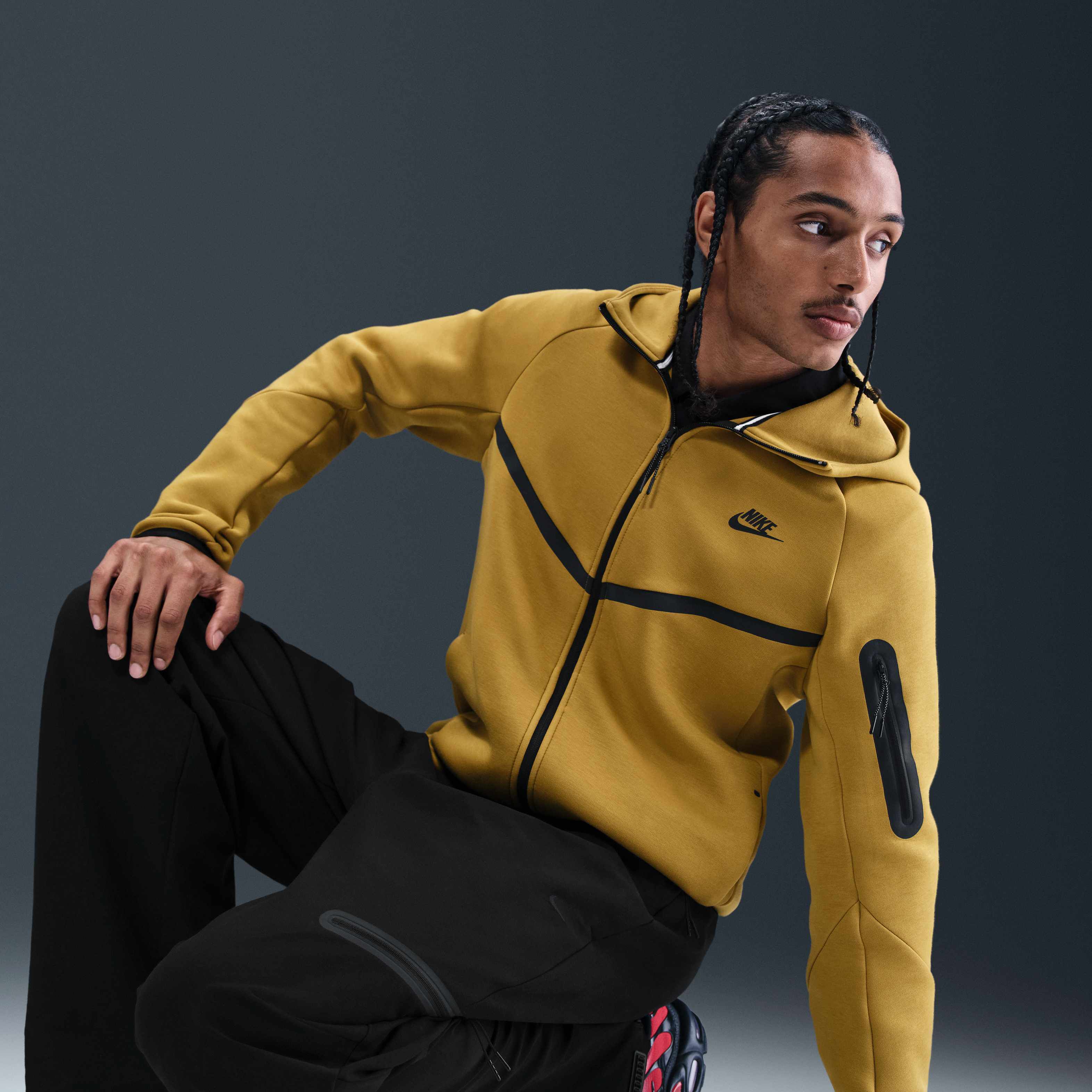 Nike Tech image number 4