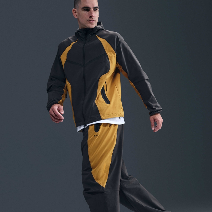 Nike Tech image number 4 Nike Tech image number 4