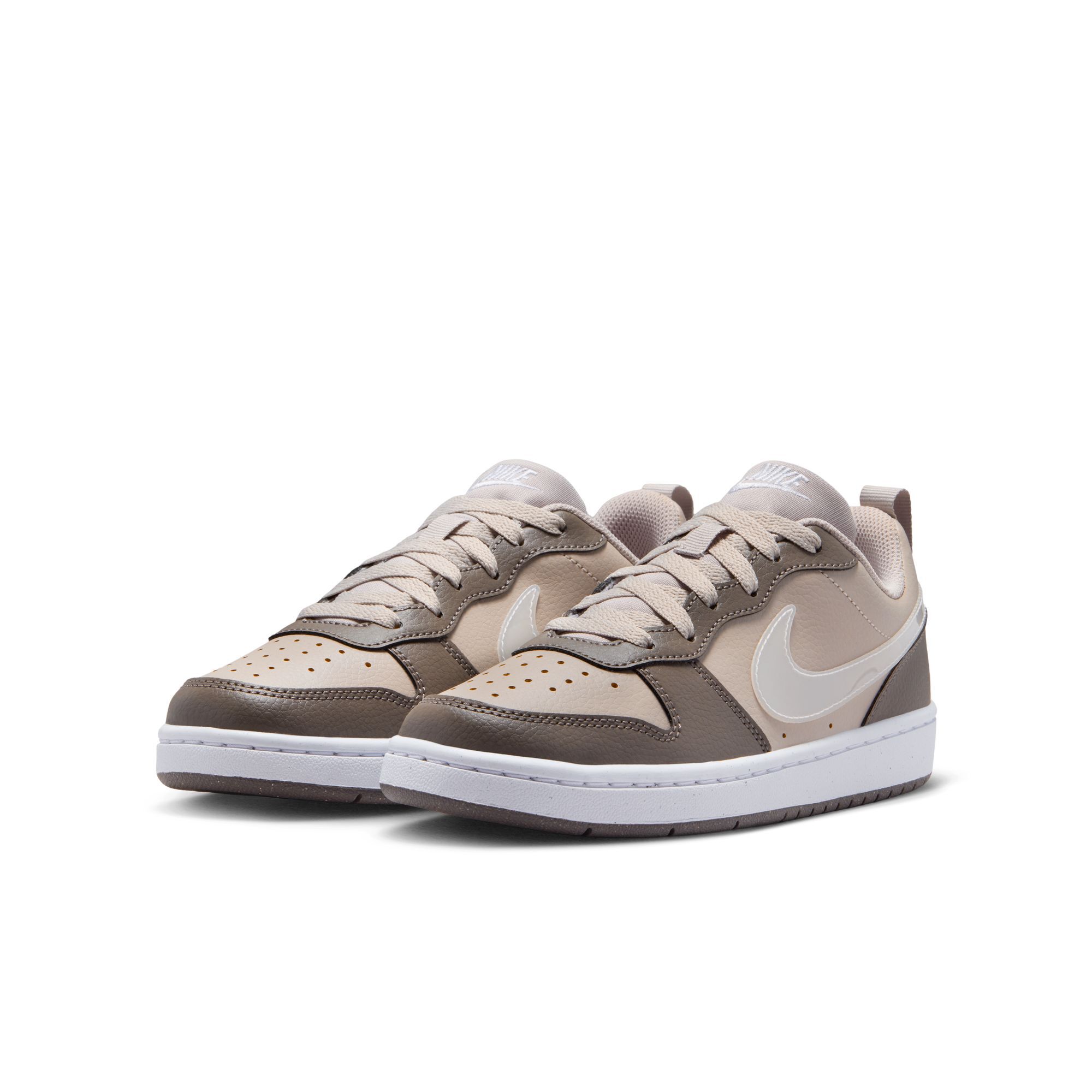 Nike Court Borough Low image number 2