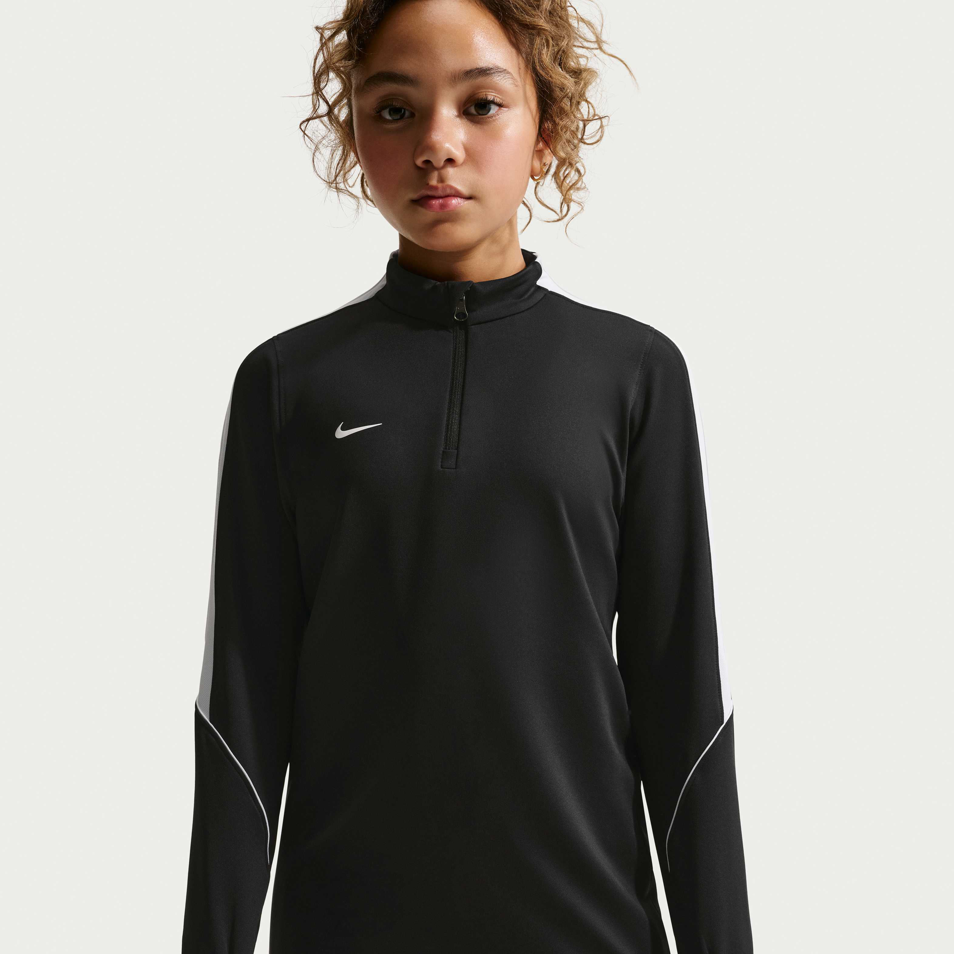 Nike Strike image number 1