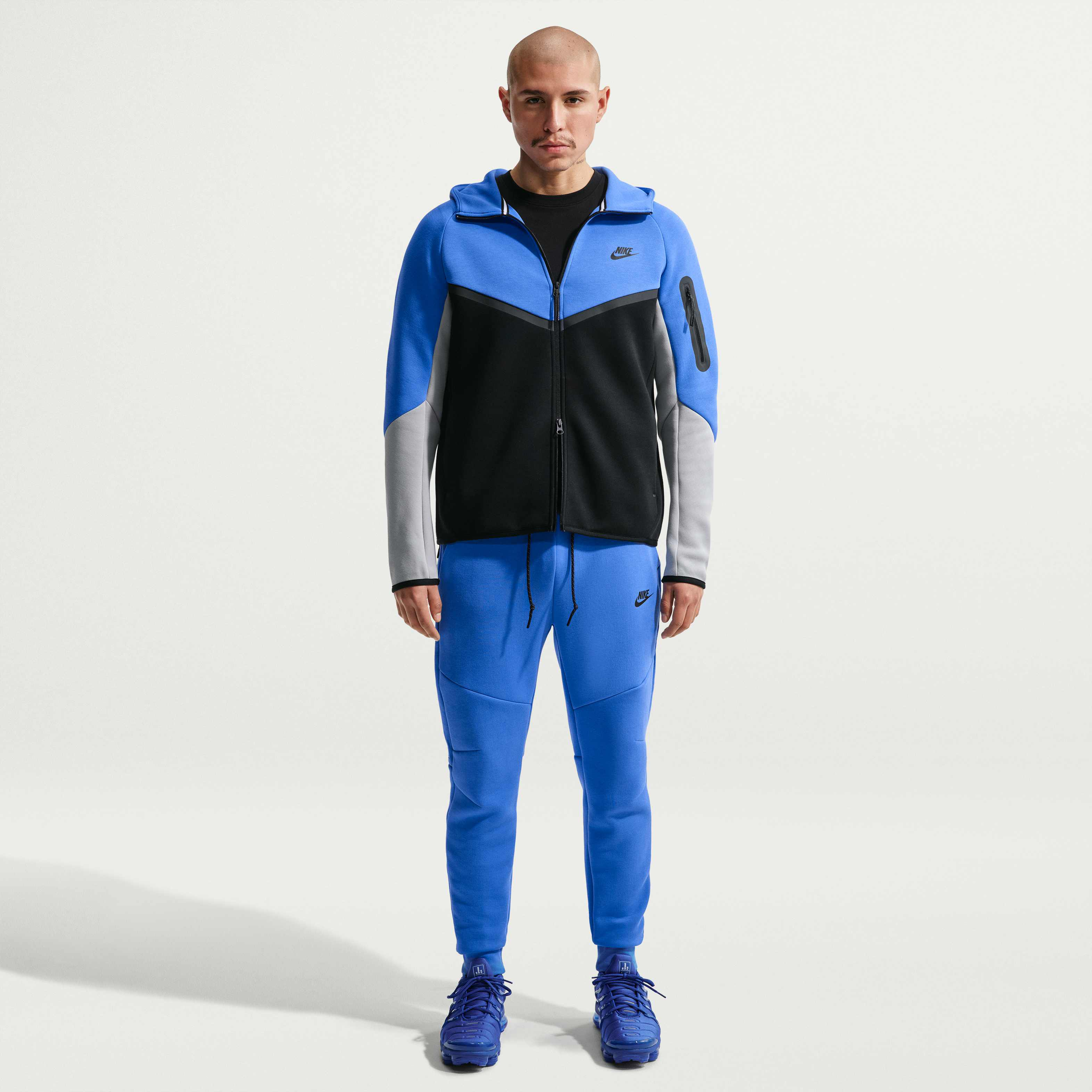 Nike Tech image number 3