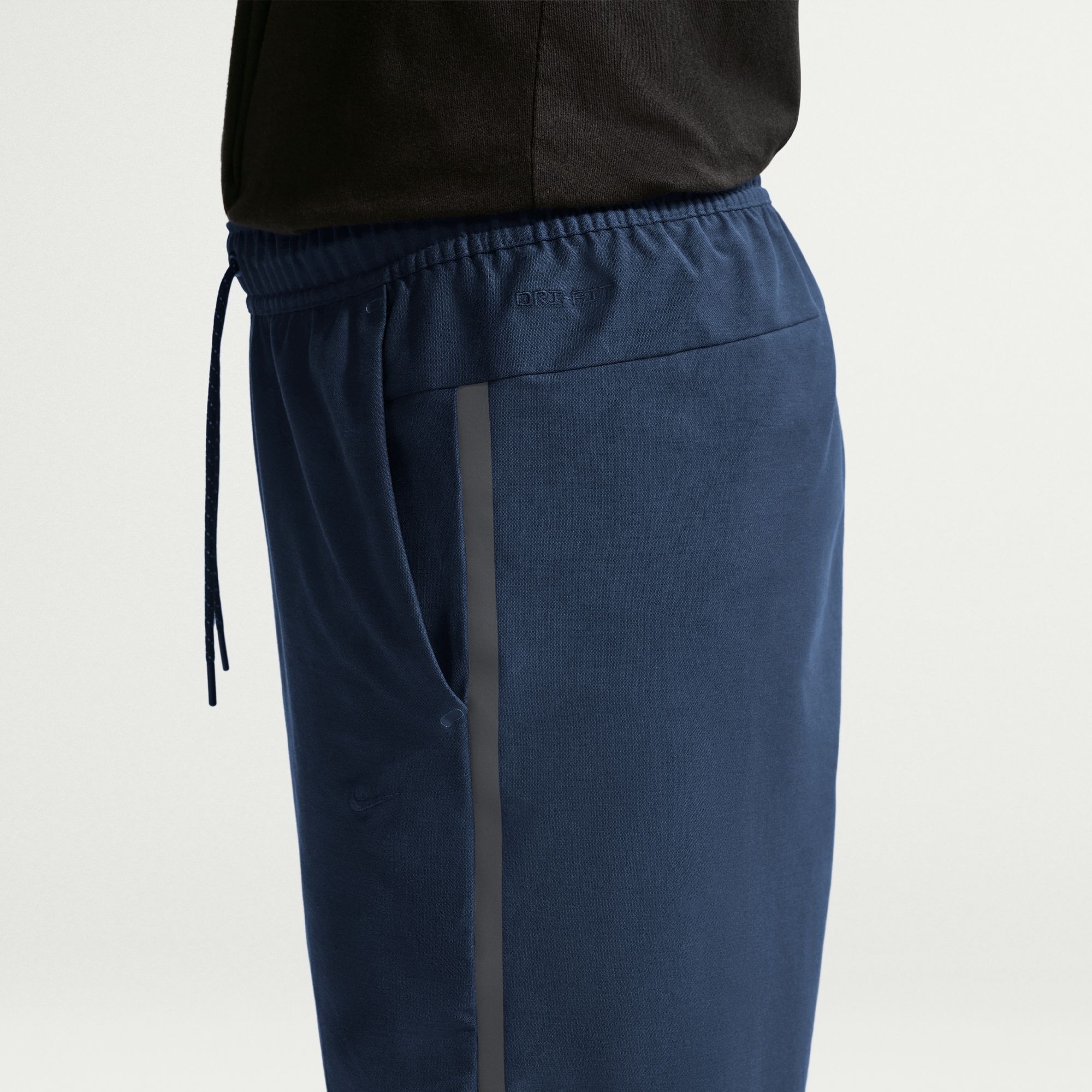 نايكي تك image number 3