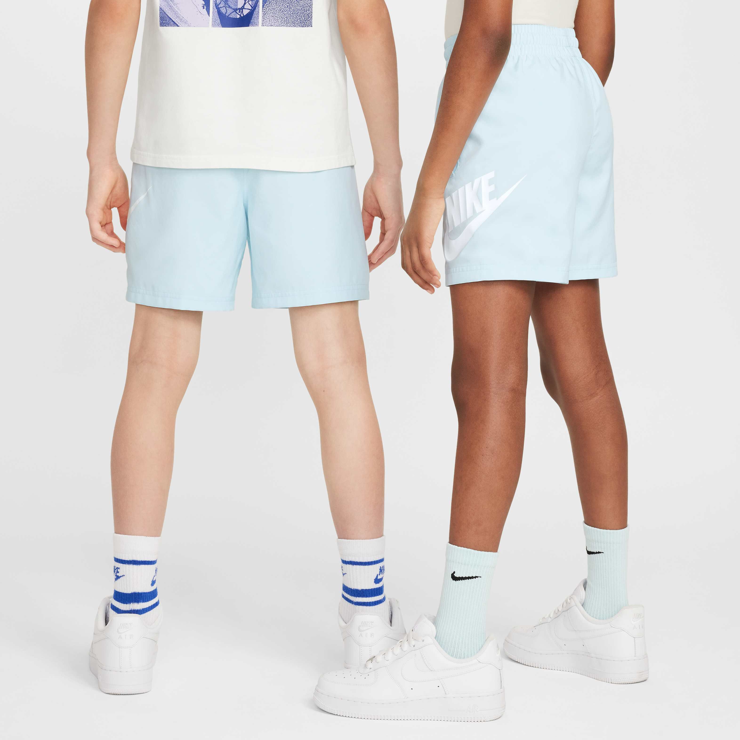 Nike Sportswear Club image number 1