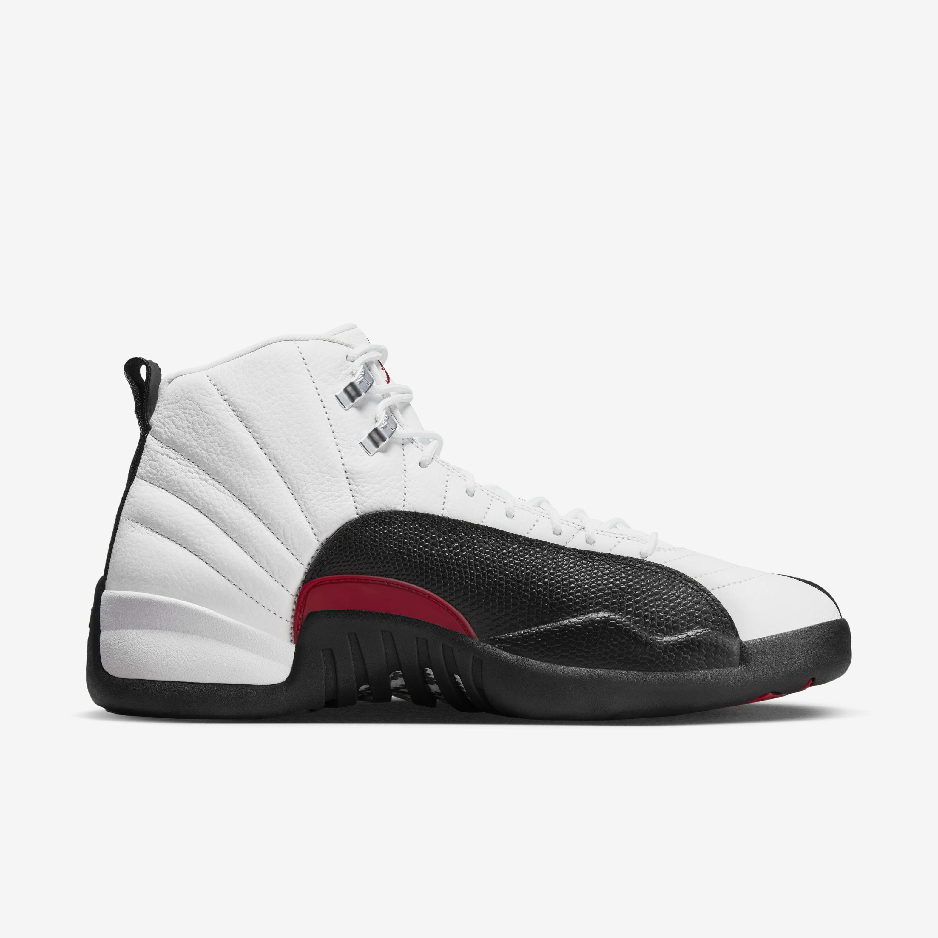 Air Jordan 12 Retro image number 2