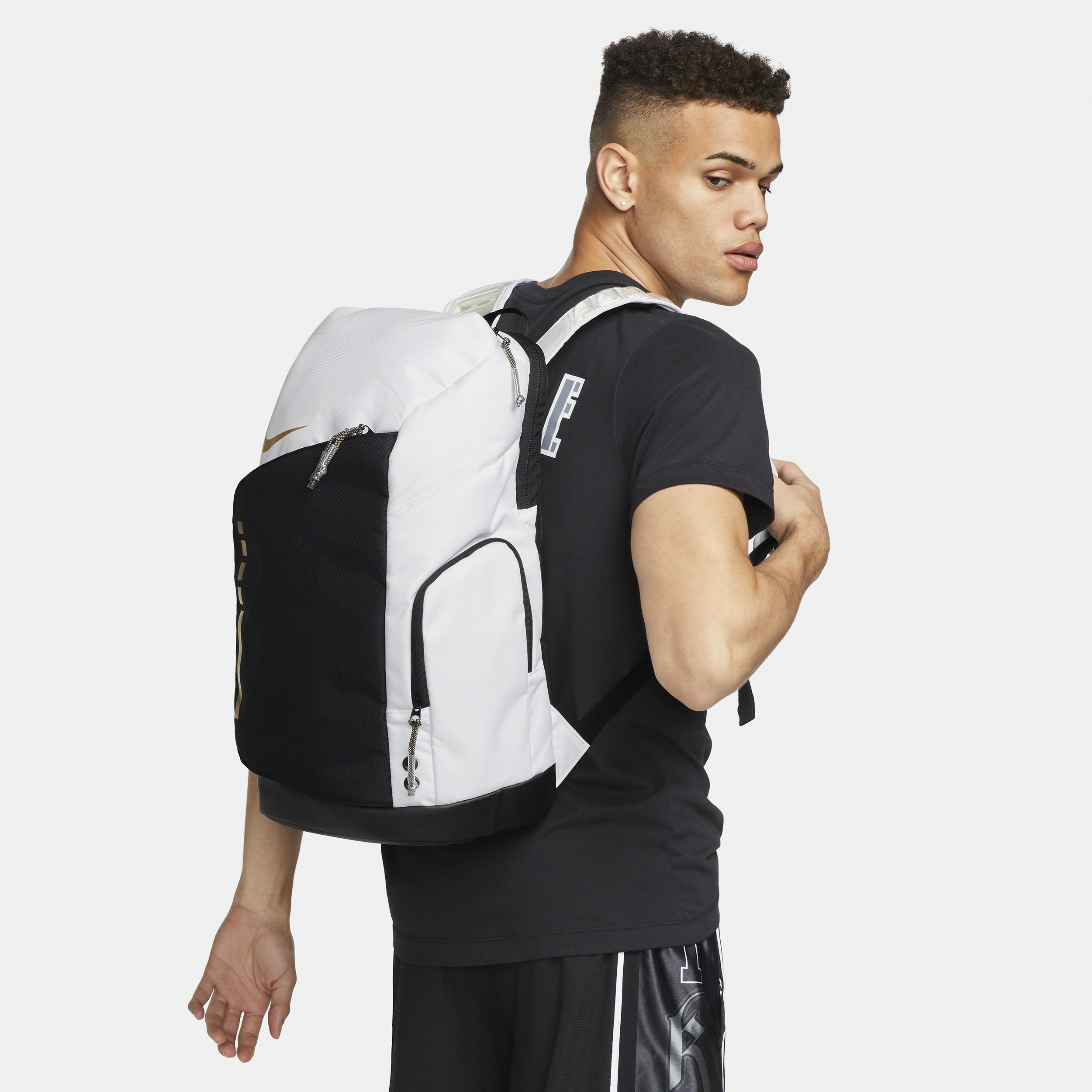 Shop Hoops Elite Backpack 32L Nike KSA