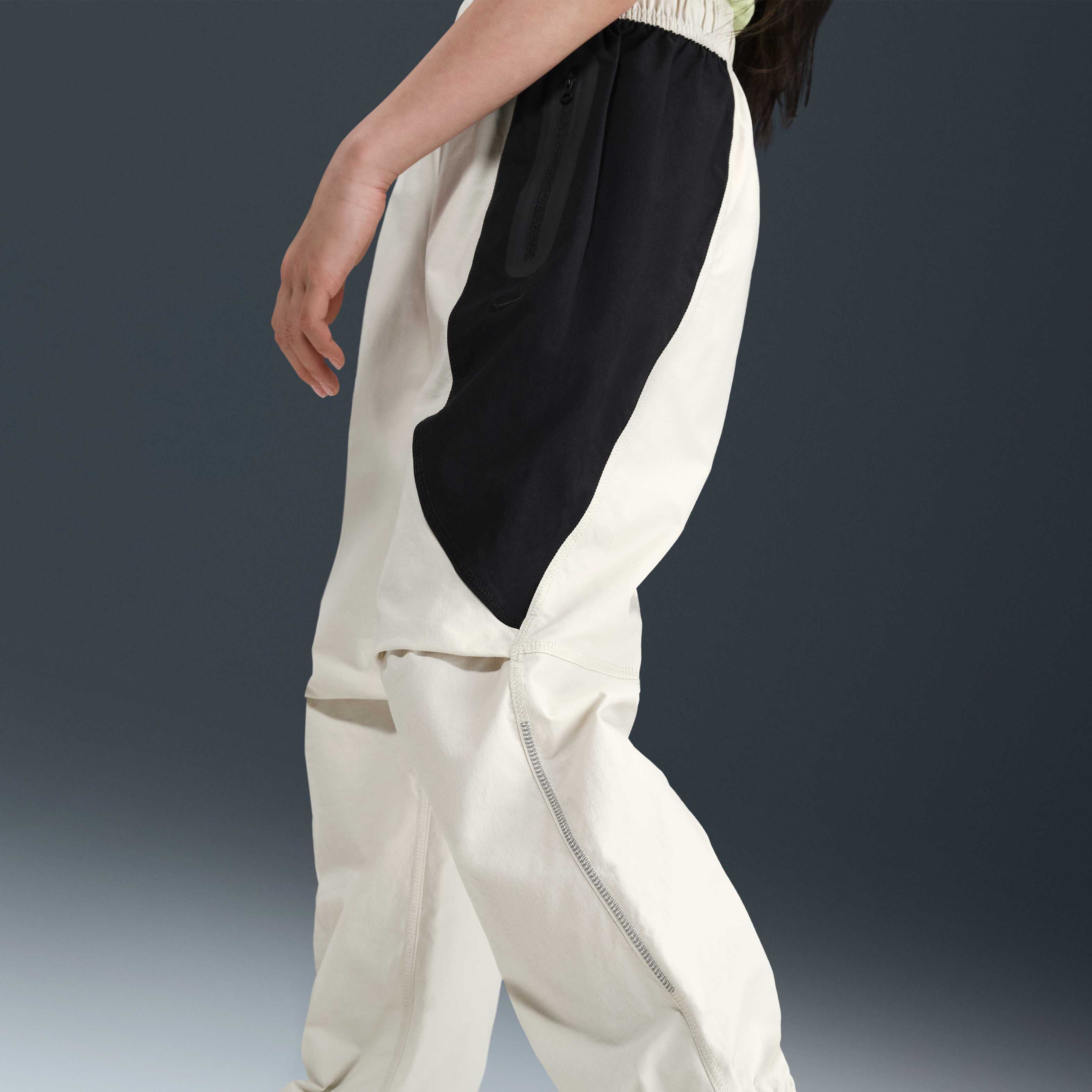 Nike Tech image number 4