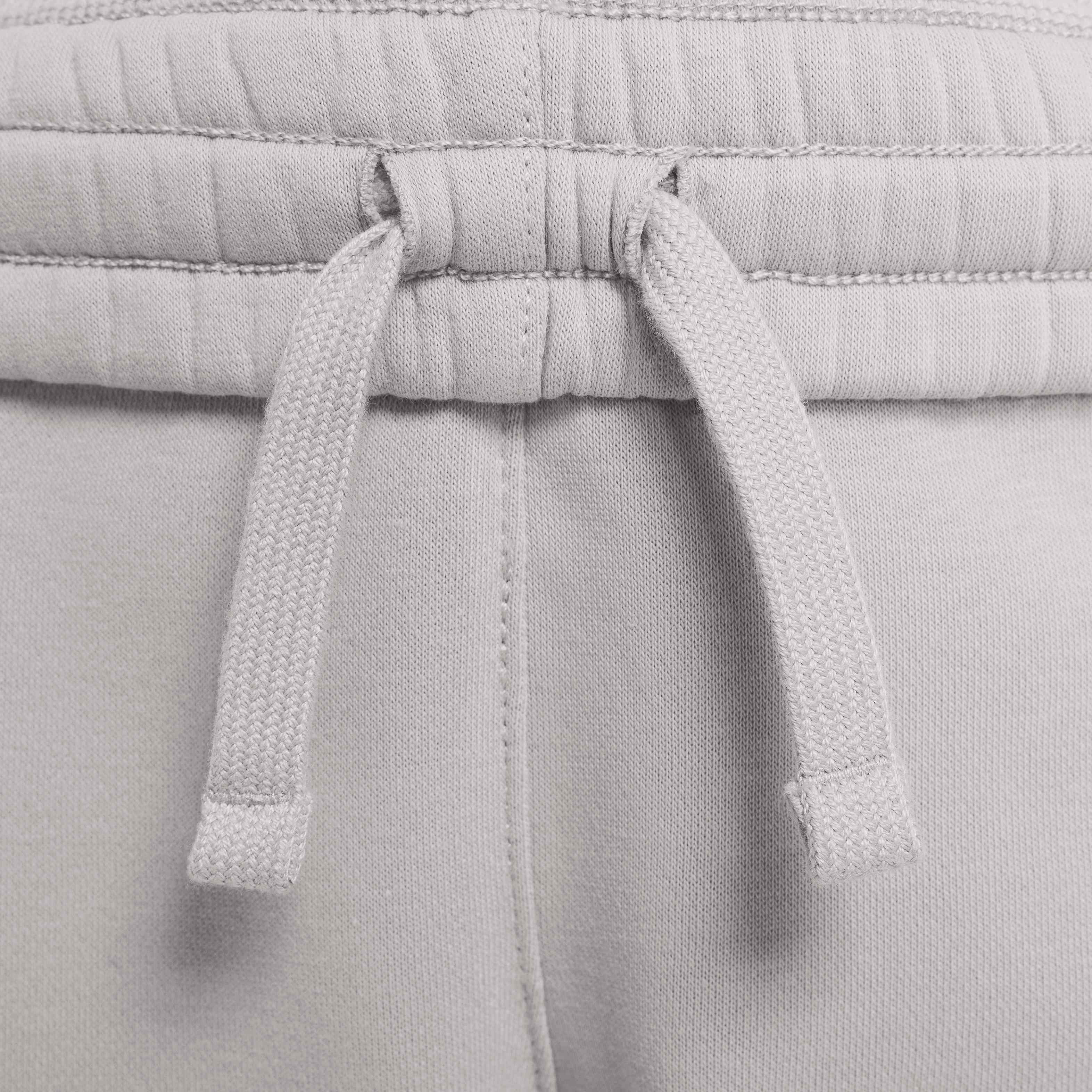 Nike Club Fleece image number 2