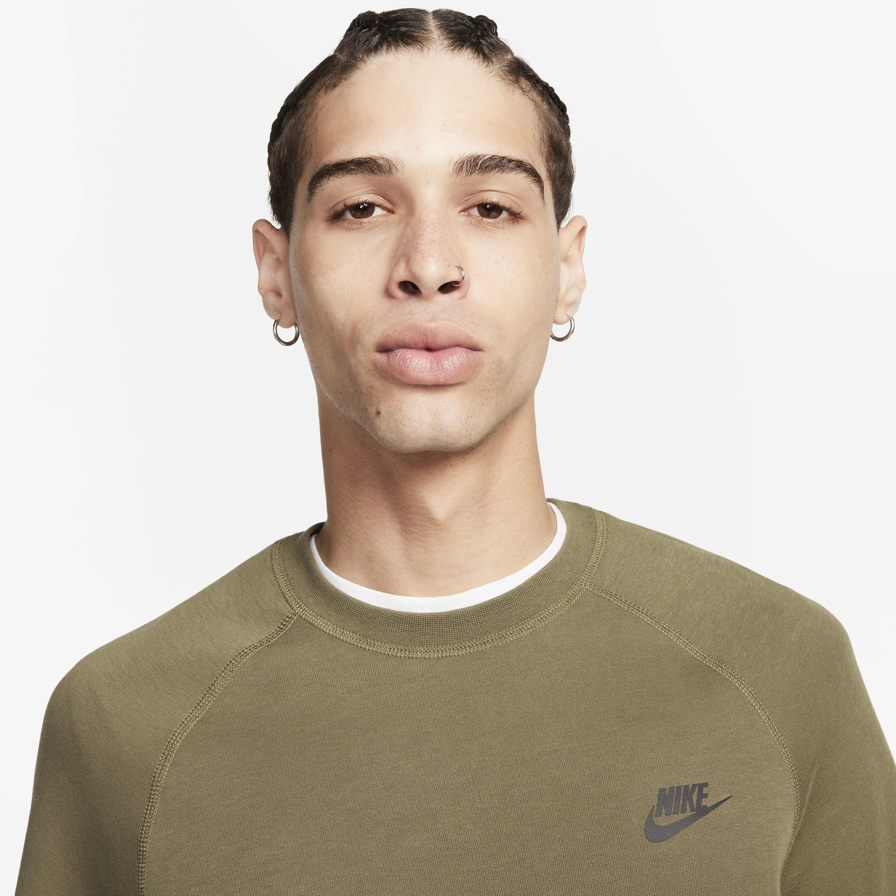 Nike Sportswear Tech Fleece image number 2