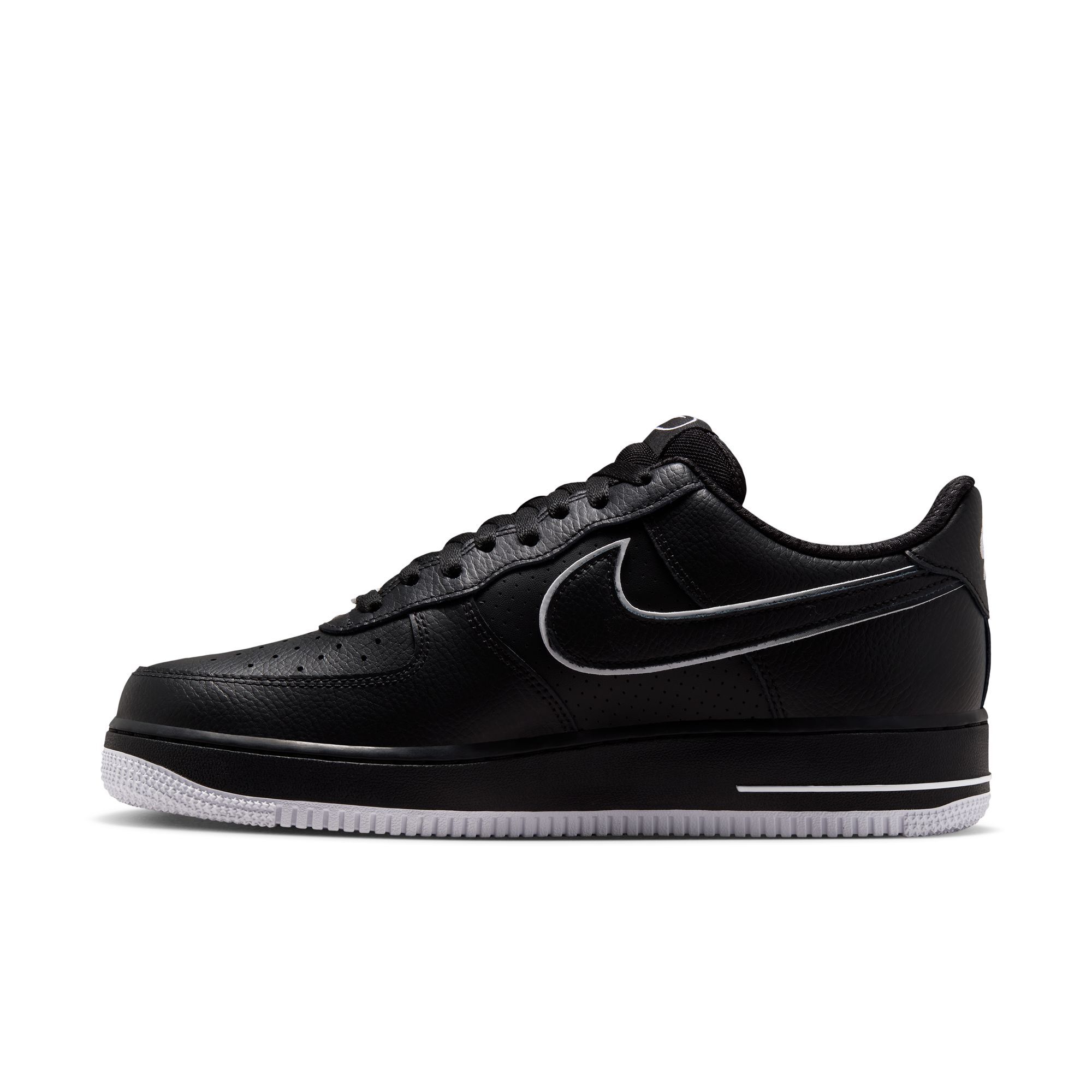 Nike Air Force 1 '07 LV8 image number 3