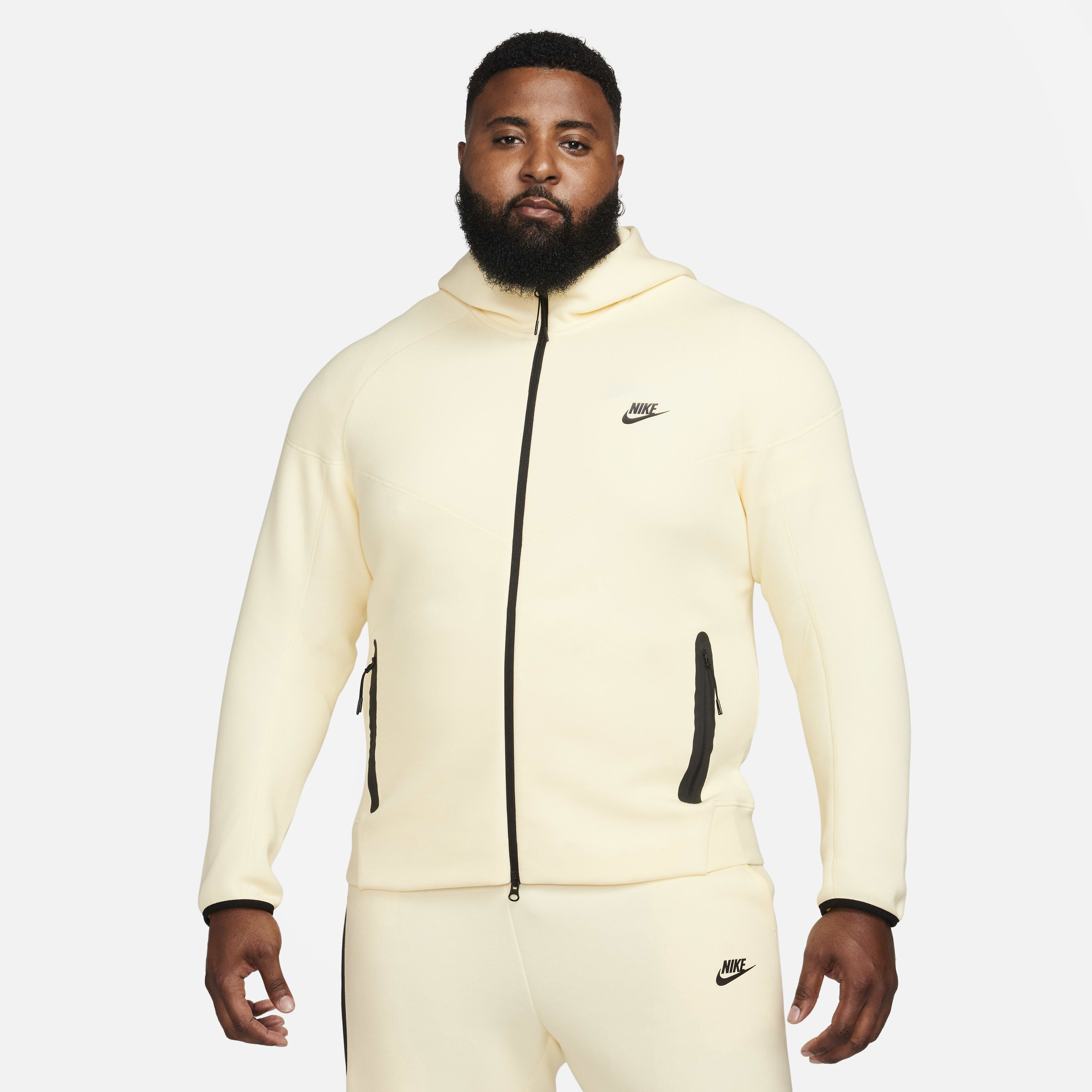 نايكي سبورتسوير تك فليس ويندرانر image number 8