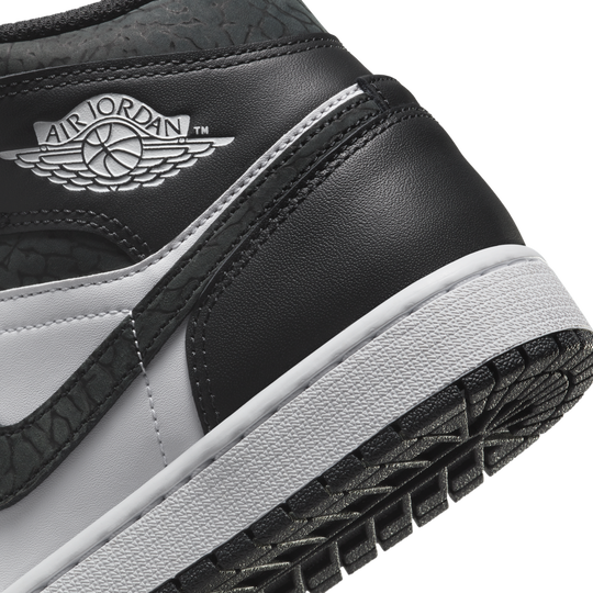 Air jordan mid hot sale black and white