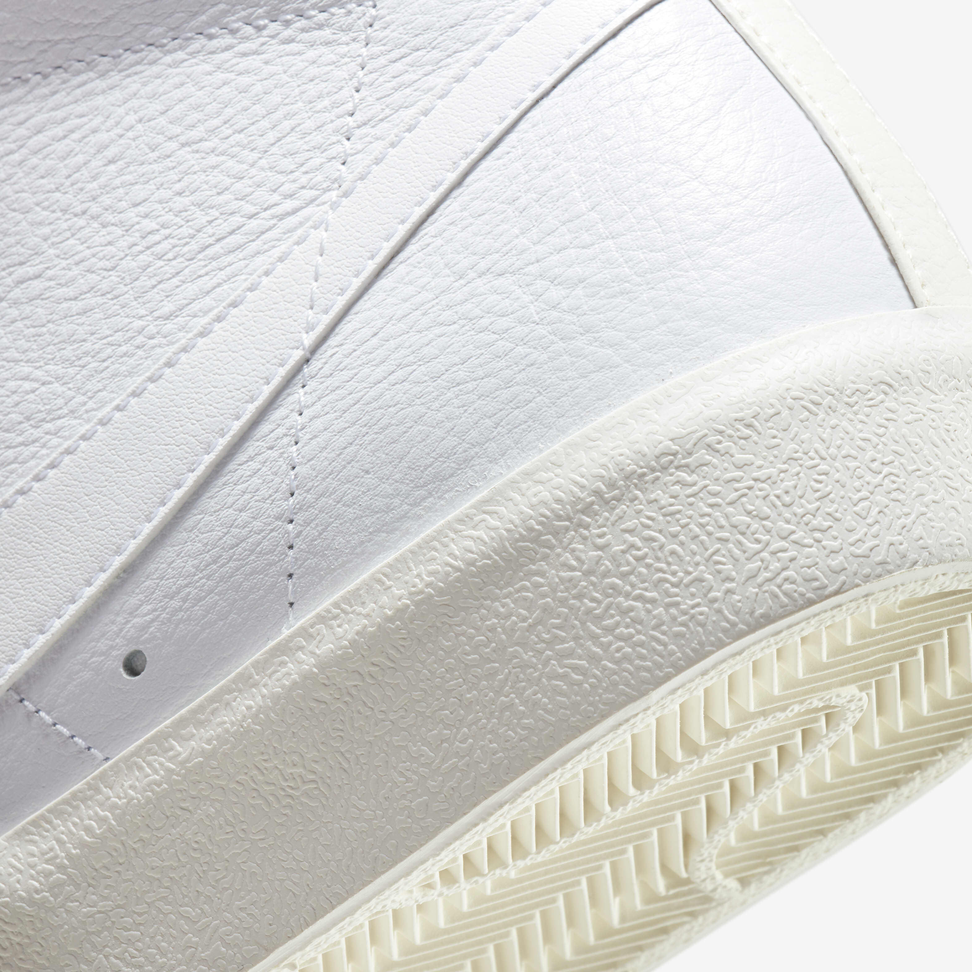 Nike Blazer Mid Vintage '77 image number 7