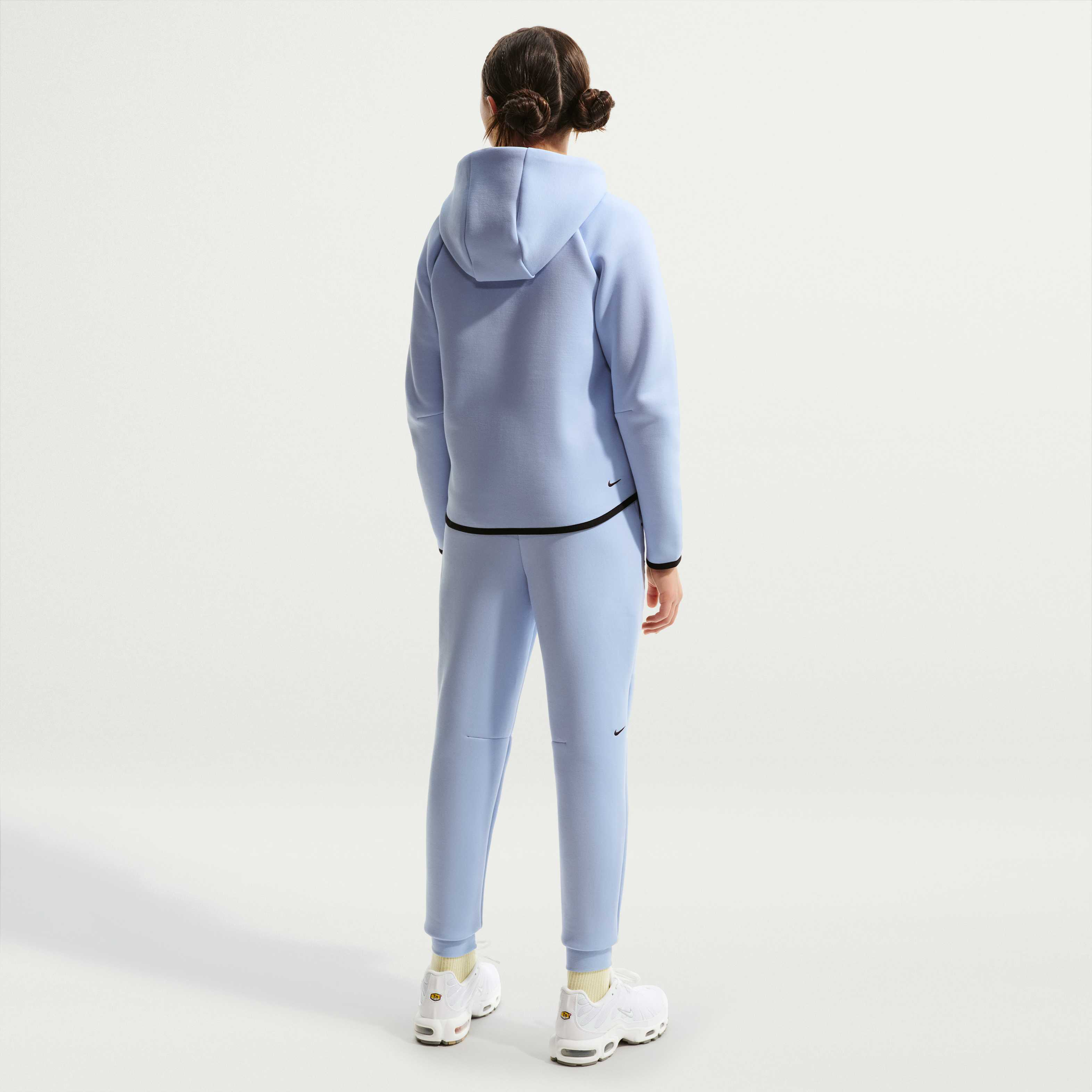 Nike Sportswear Tech Fleece image number 4