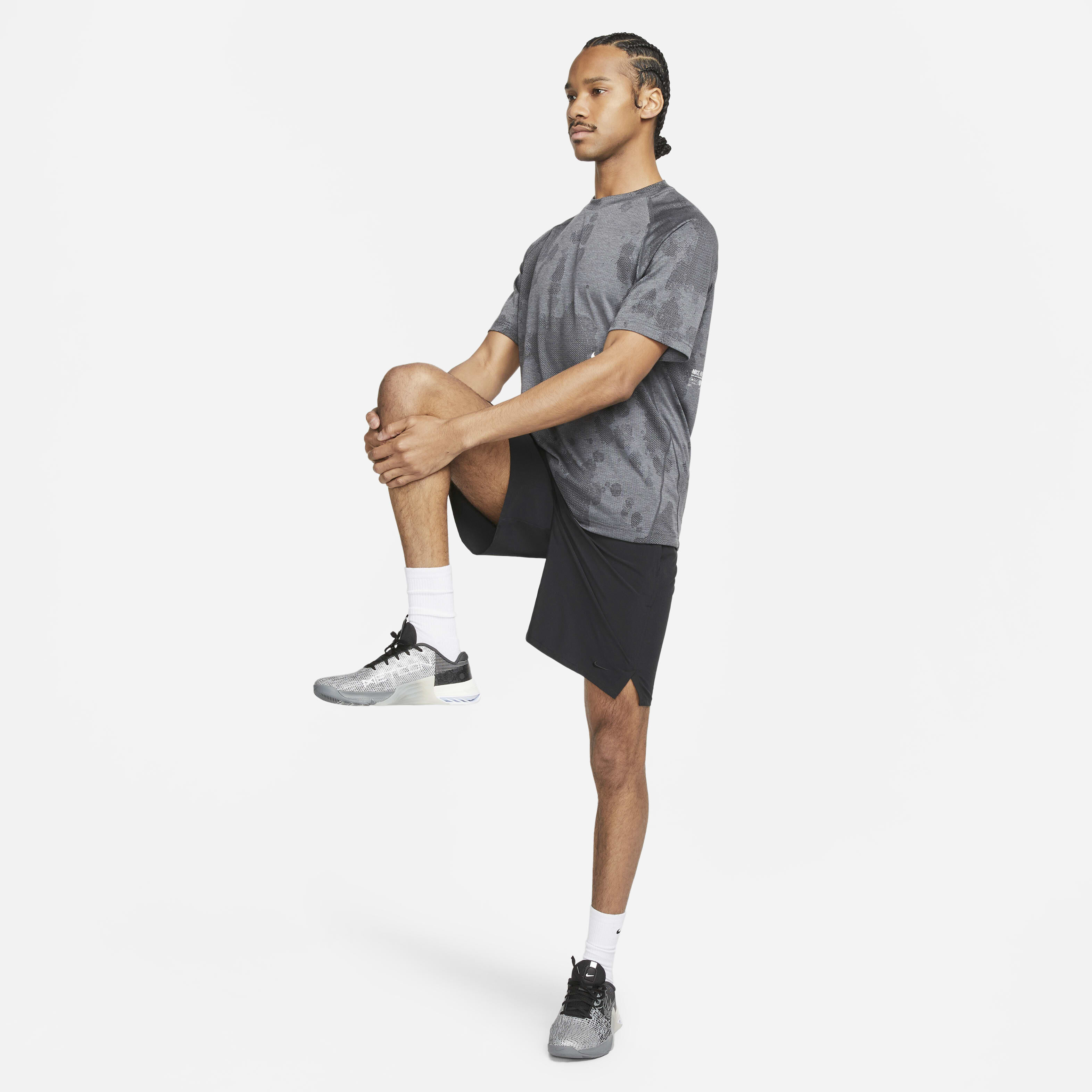 Buy Nike Dri-FIT ADV APS Men's Engineered Short-Sleeve Fitness Top - Iron  Grey/White | Nike Saudi Official