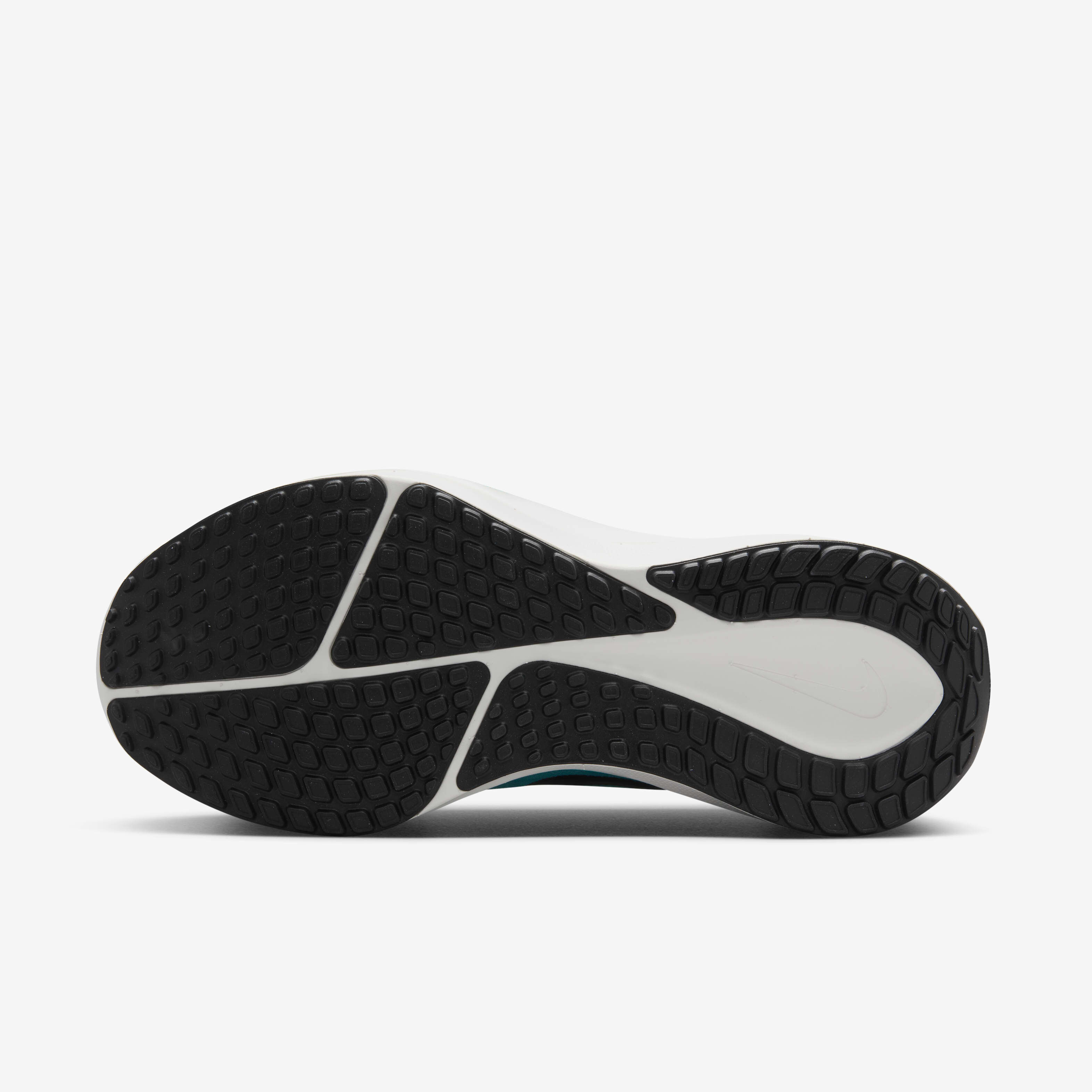 Buy Nike Vomero 17 Men s Road Running Shoes Extra Wide Nike Saudi Official