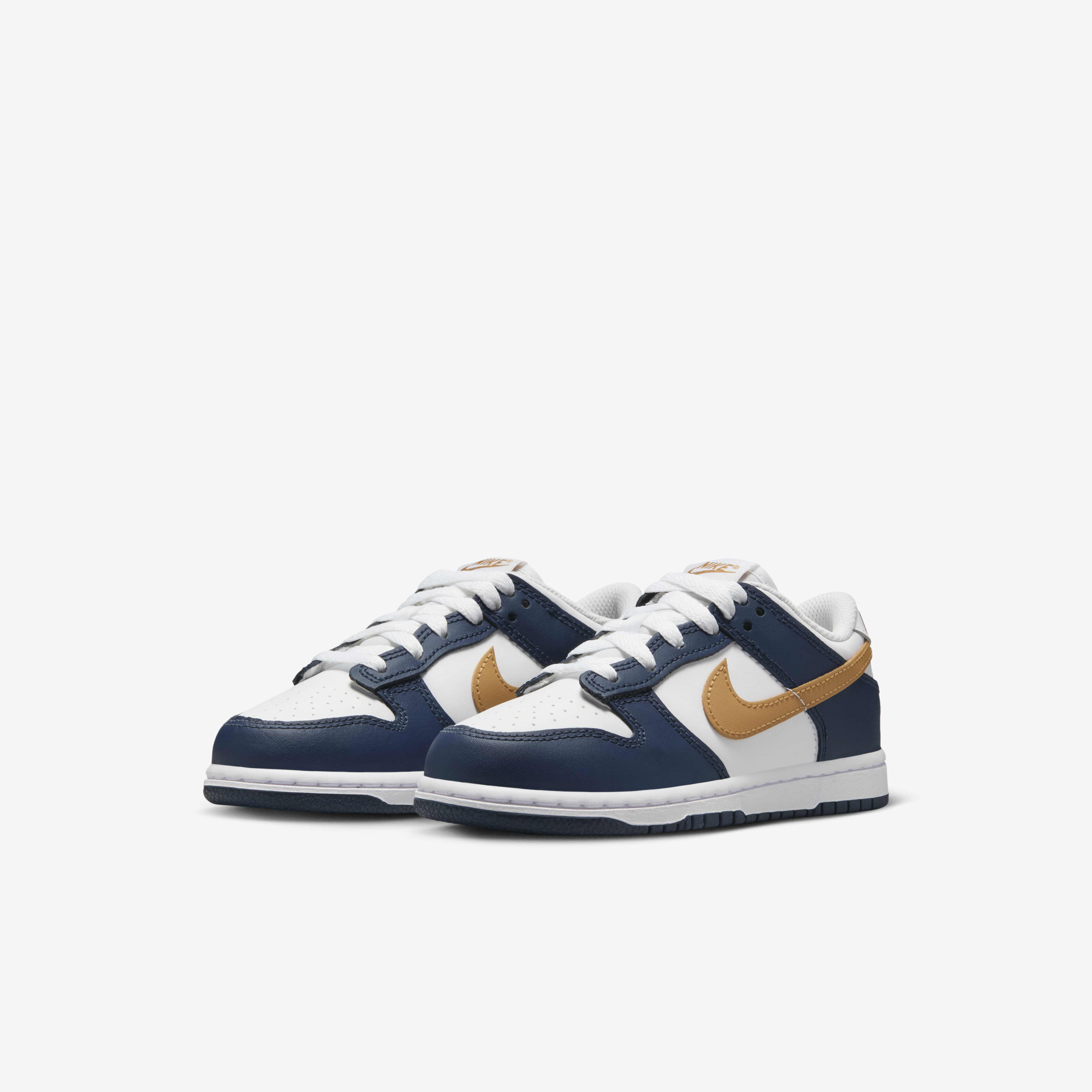 Nike Dunk Low image number 4