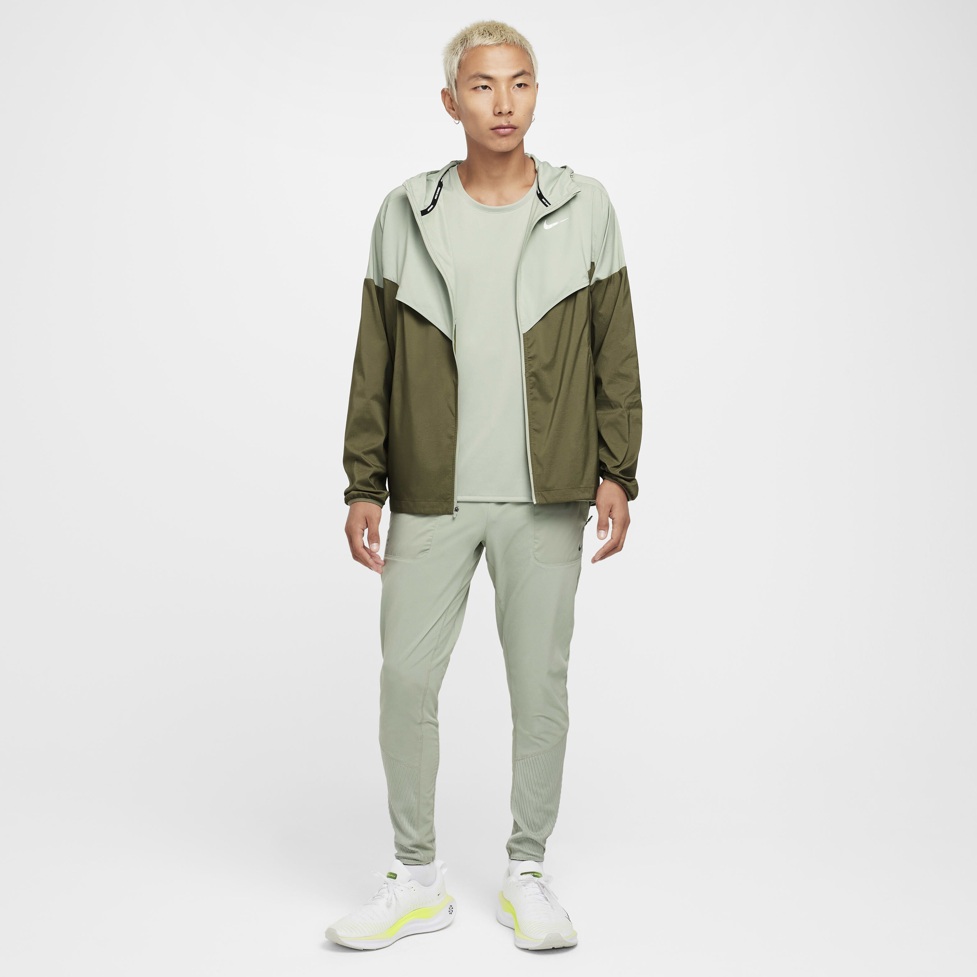 Nike Phenom Running Division image number 7