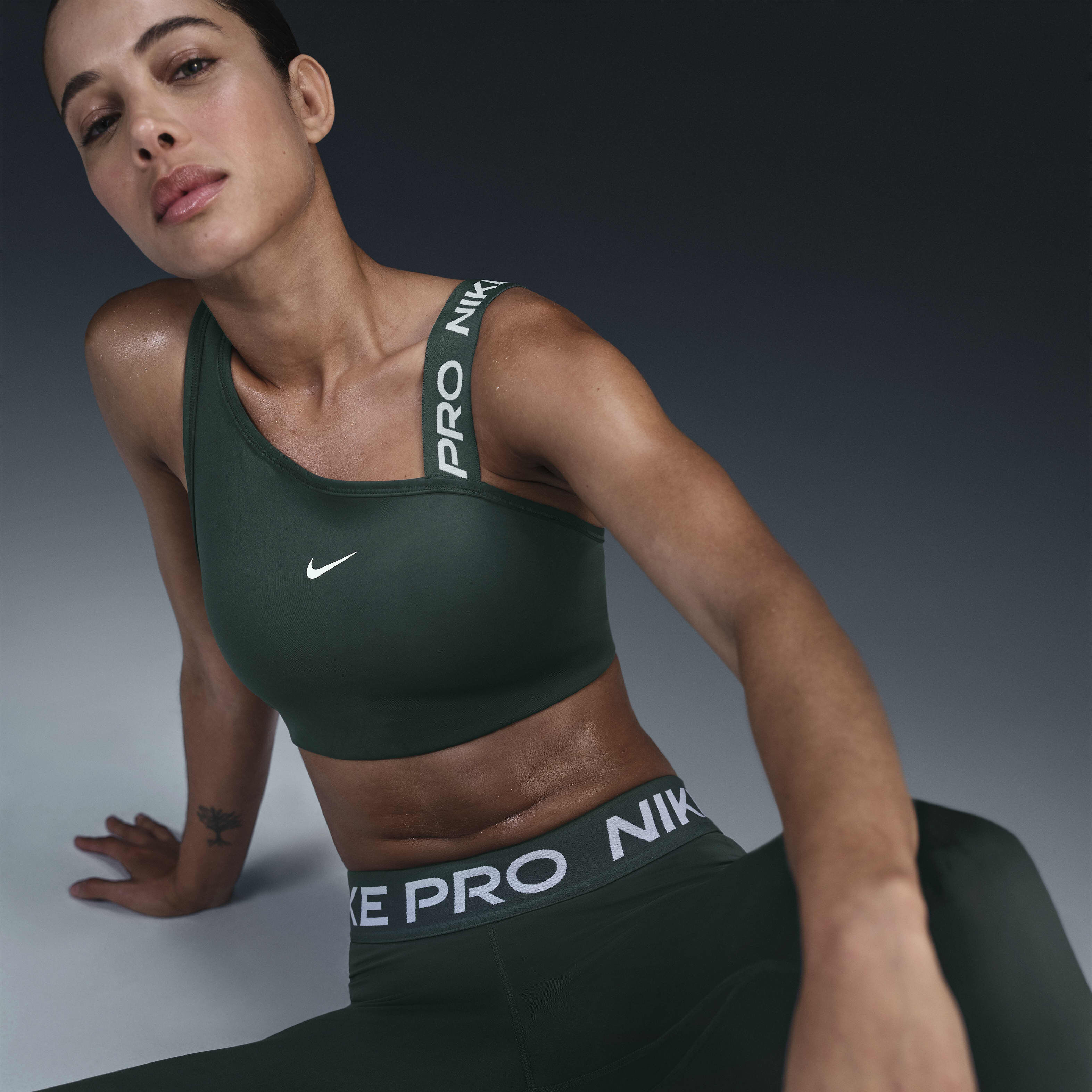 Nike Pro Swoosh Asymmetrical image number 2