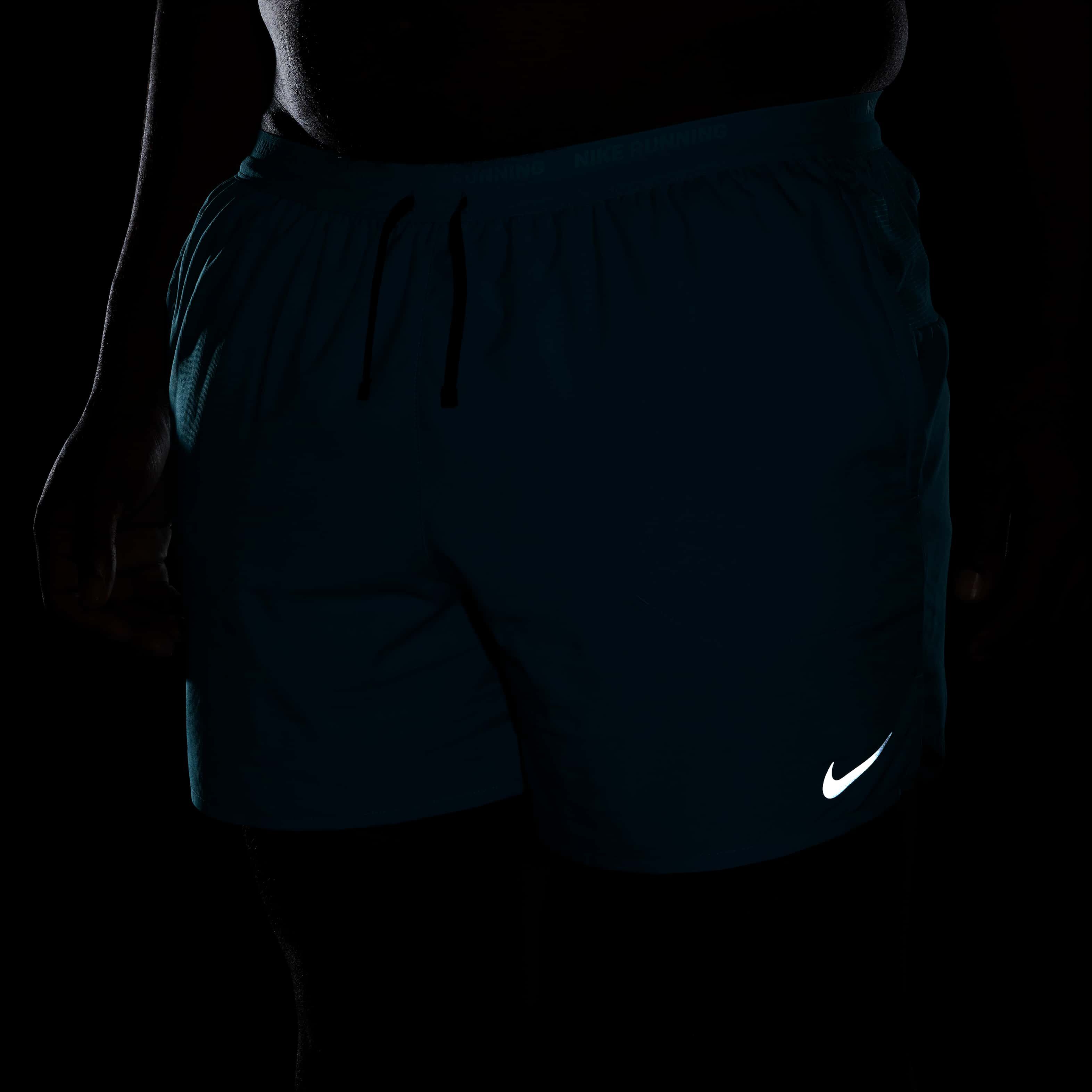 Nike Stride image number 16