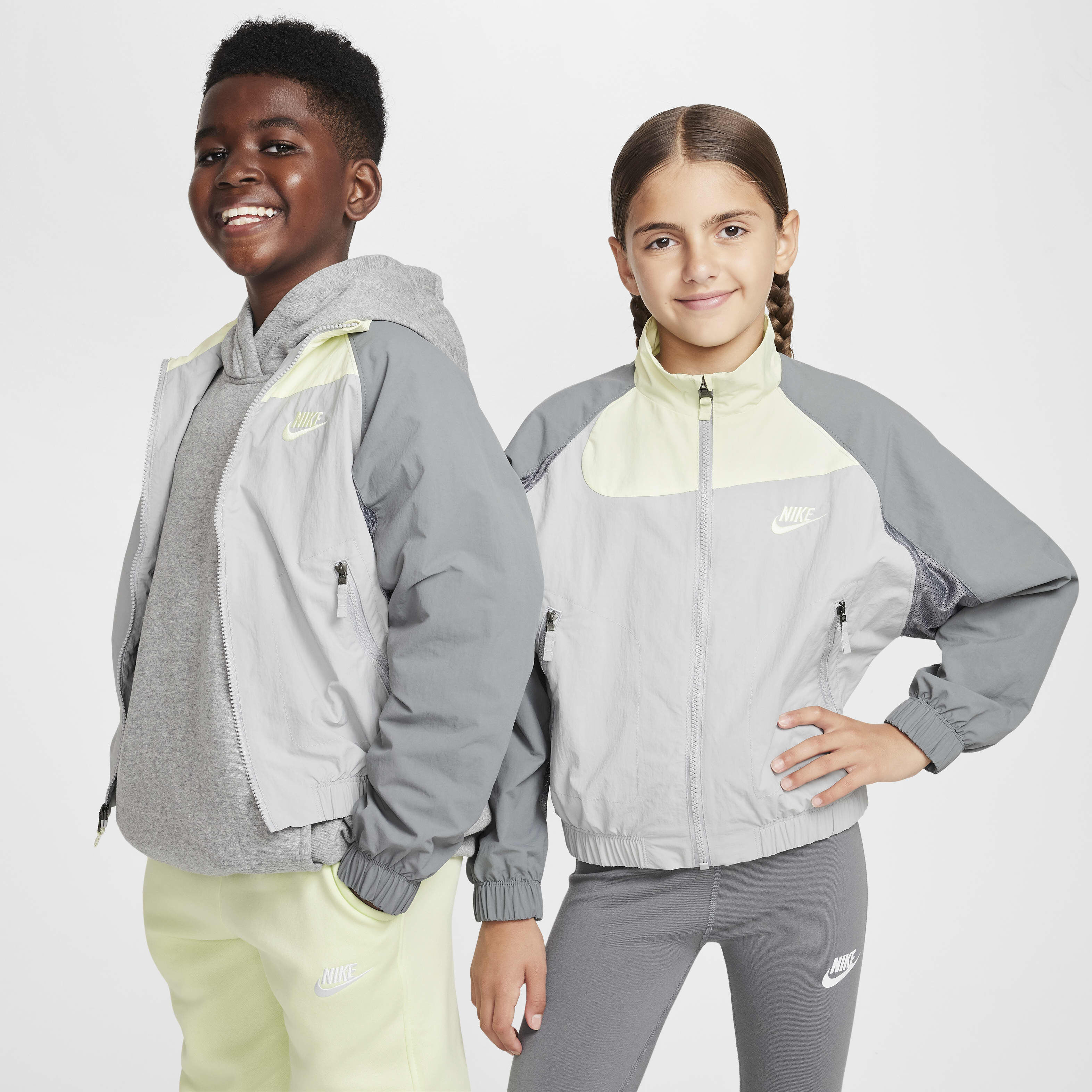 Nike jacket with zipper pockets shop