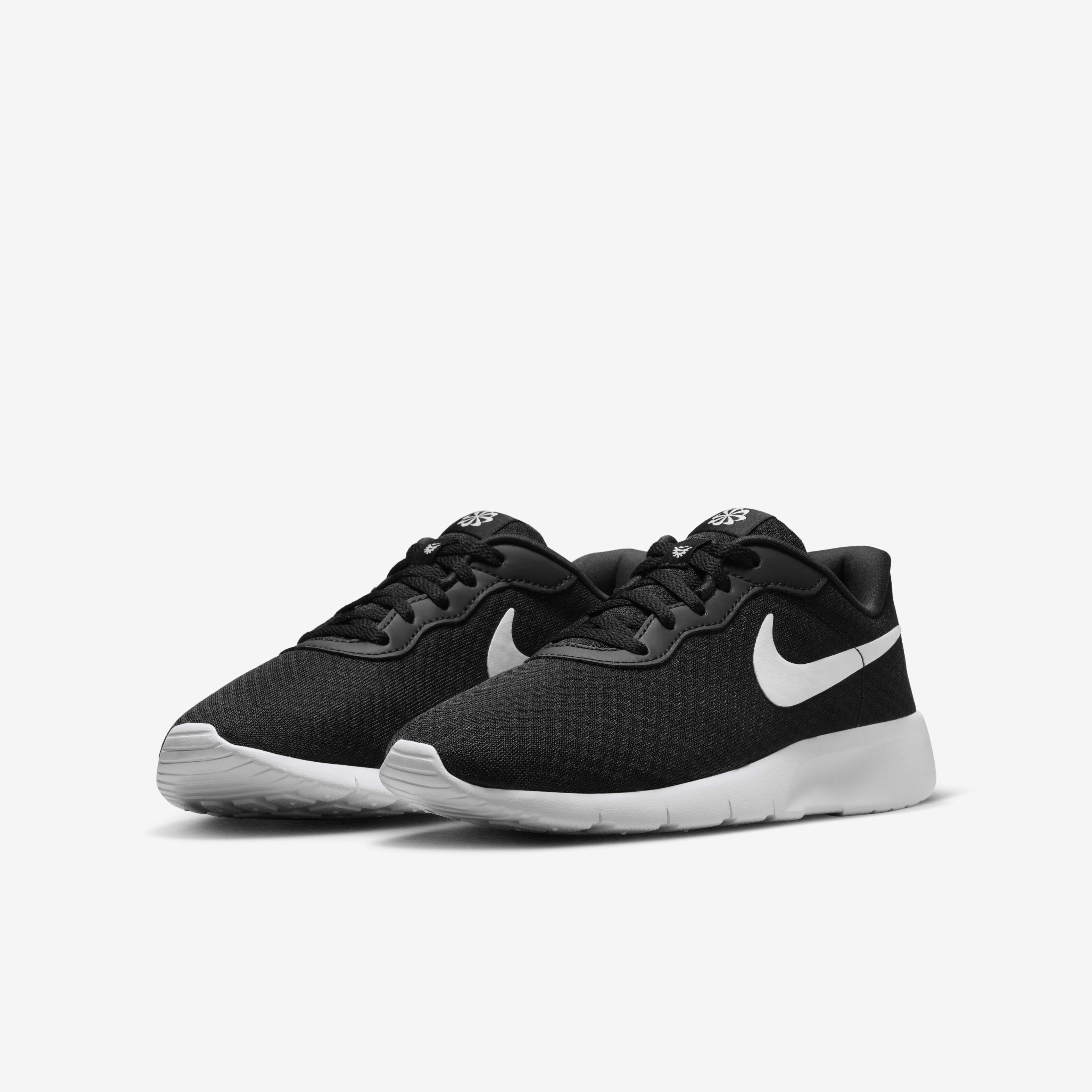 Nike tanjun size 4 discount