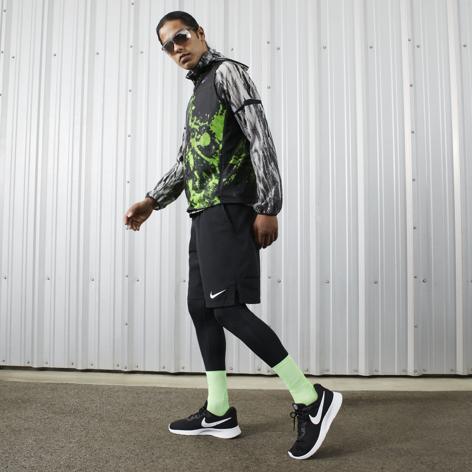 Nike tanjun clearance hombre outfit