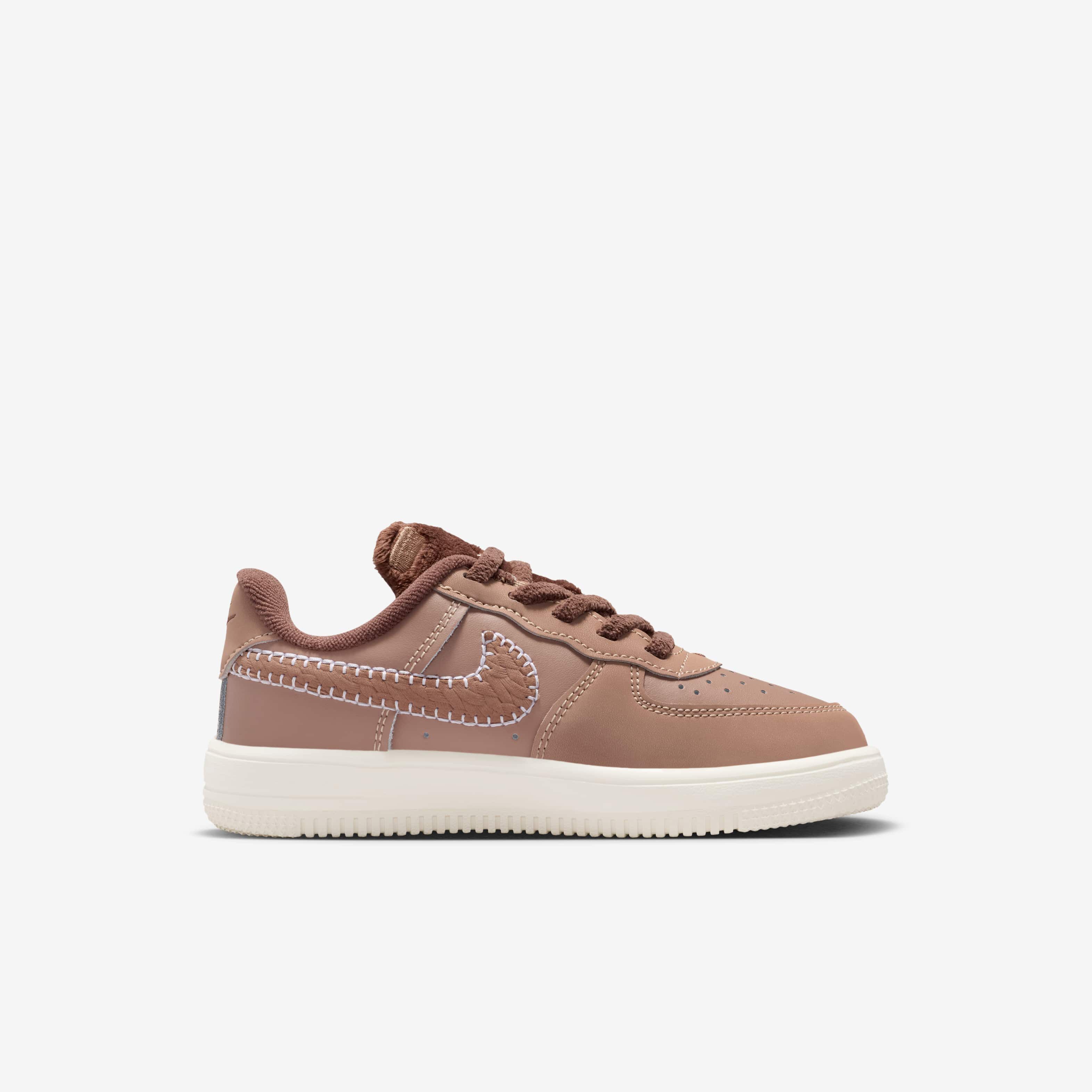 Nike Force 1 Low EasyOn image number 2