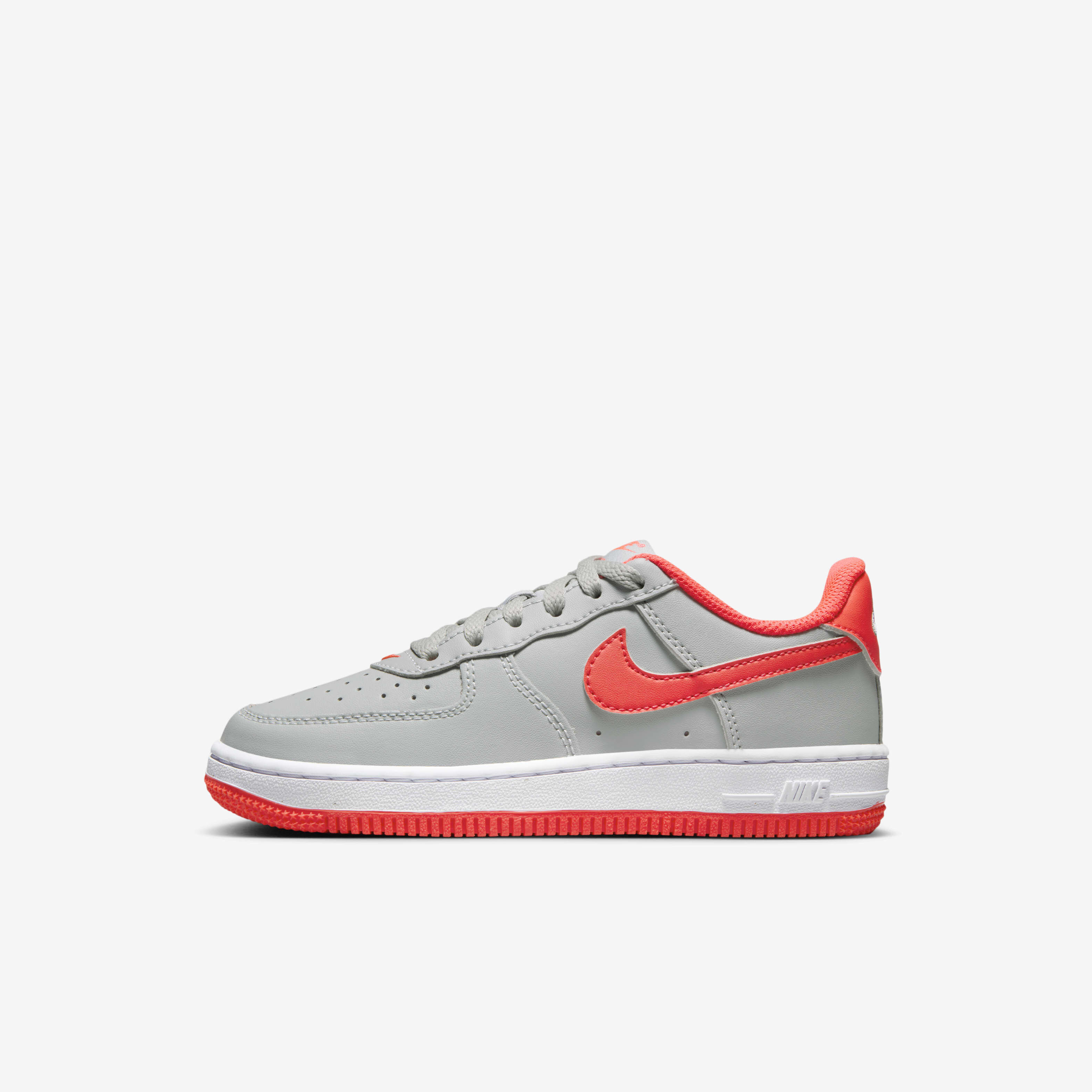 Nike Force 1 image number 0